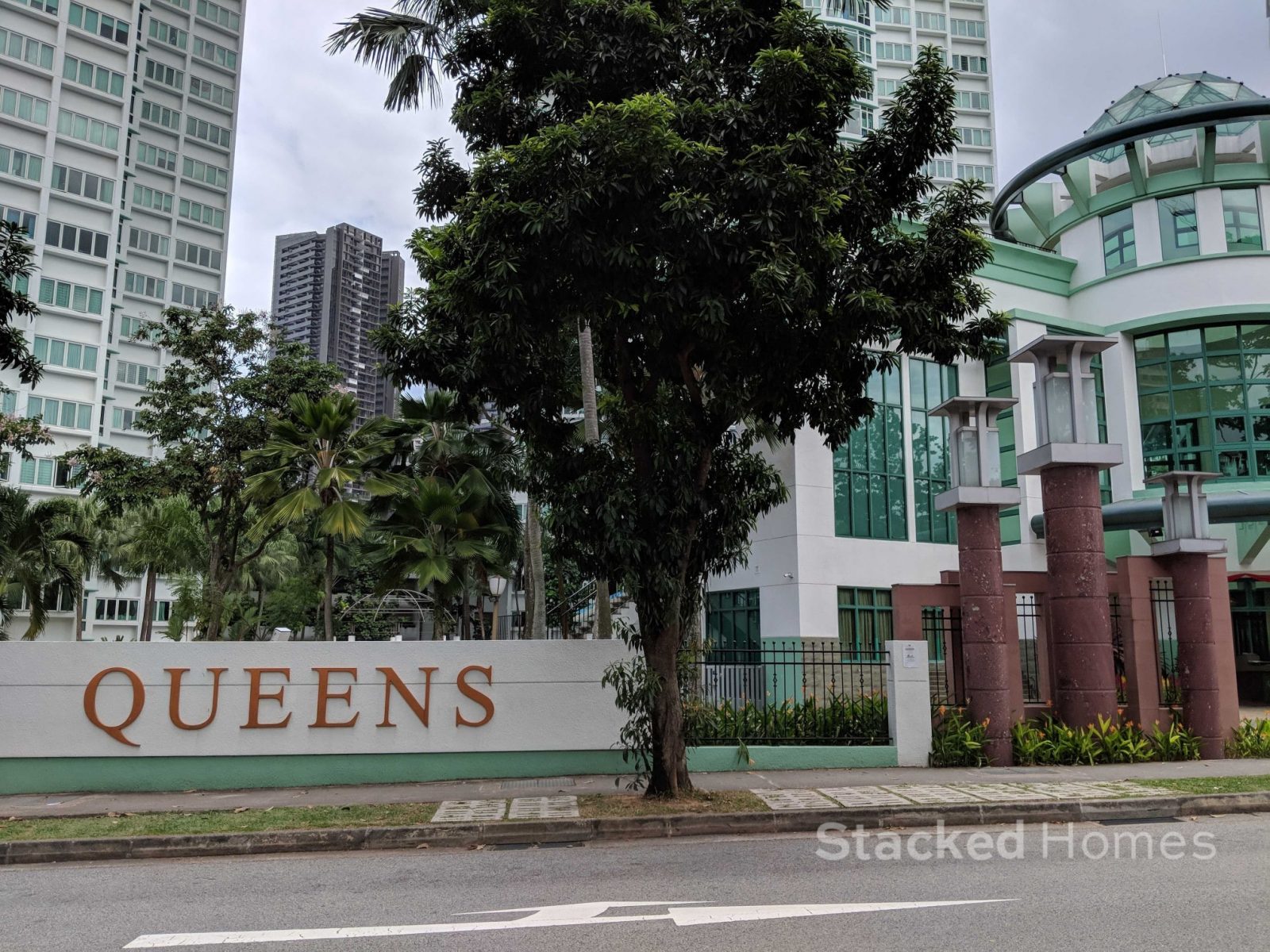 Queenstown condo: Stirling Residences or Queens Condo?