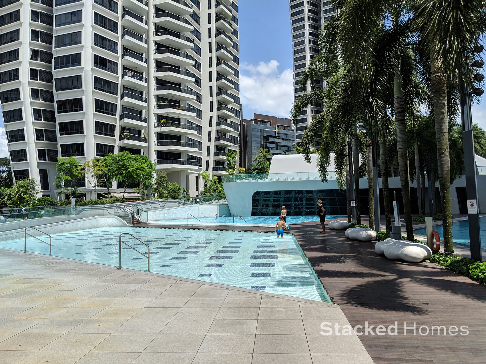 d leedon condo children pool