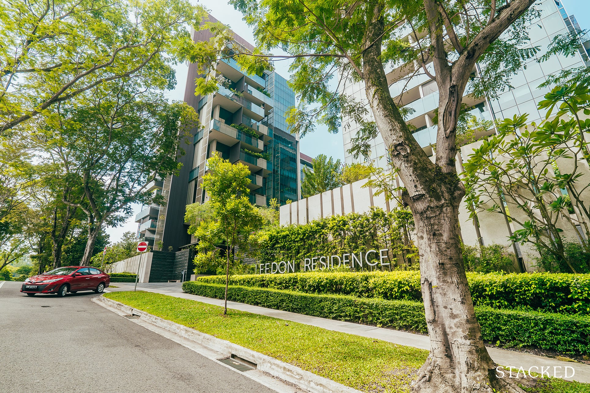 Leedon residence condo entrance