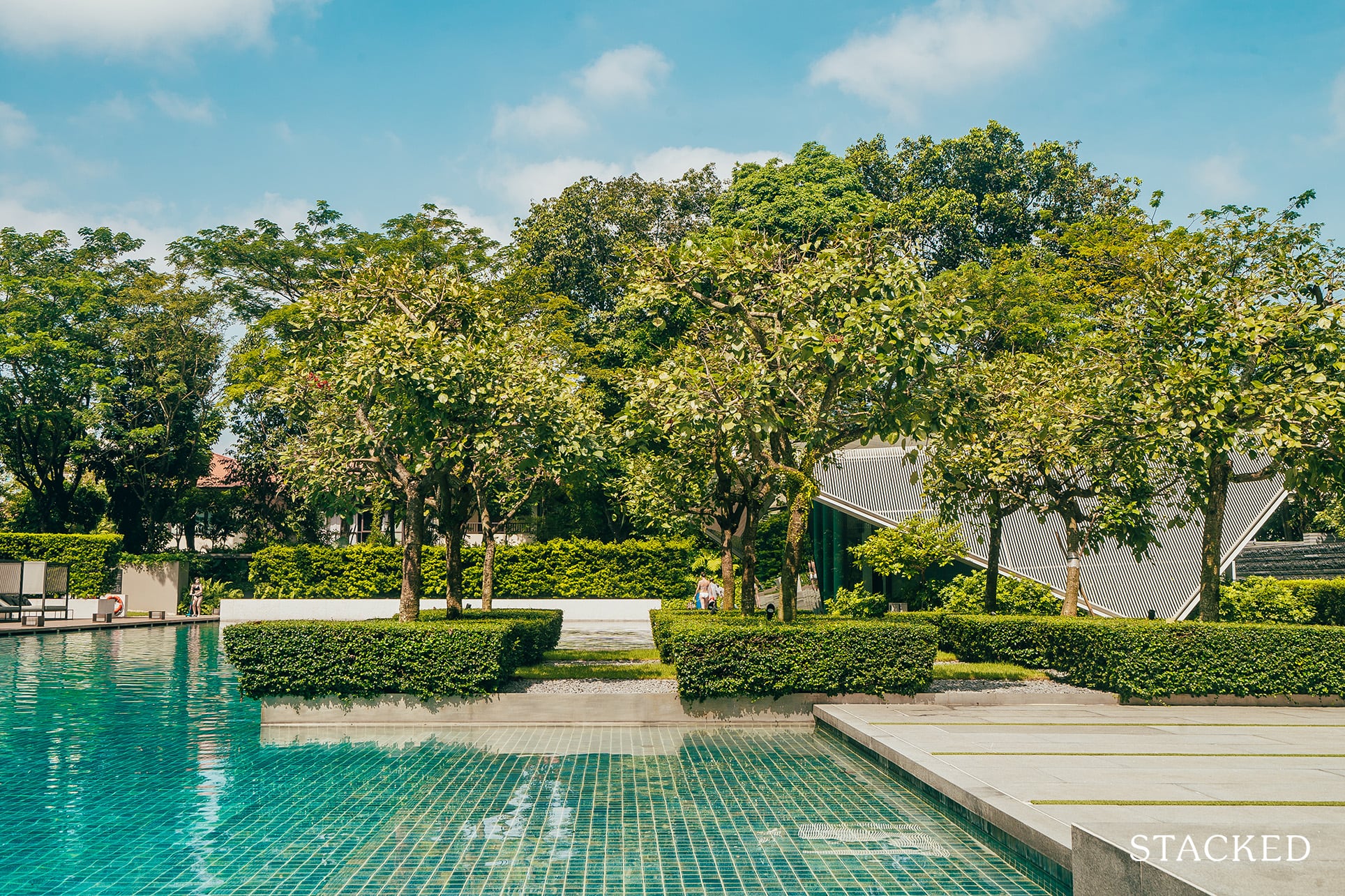 Leedon residence shallow pool