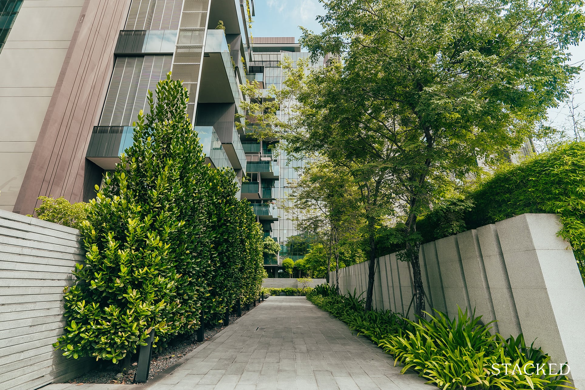 Leedon residence condo walkway