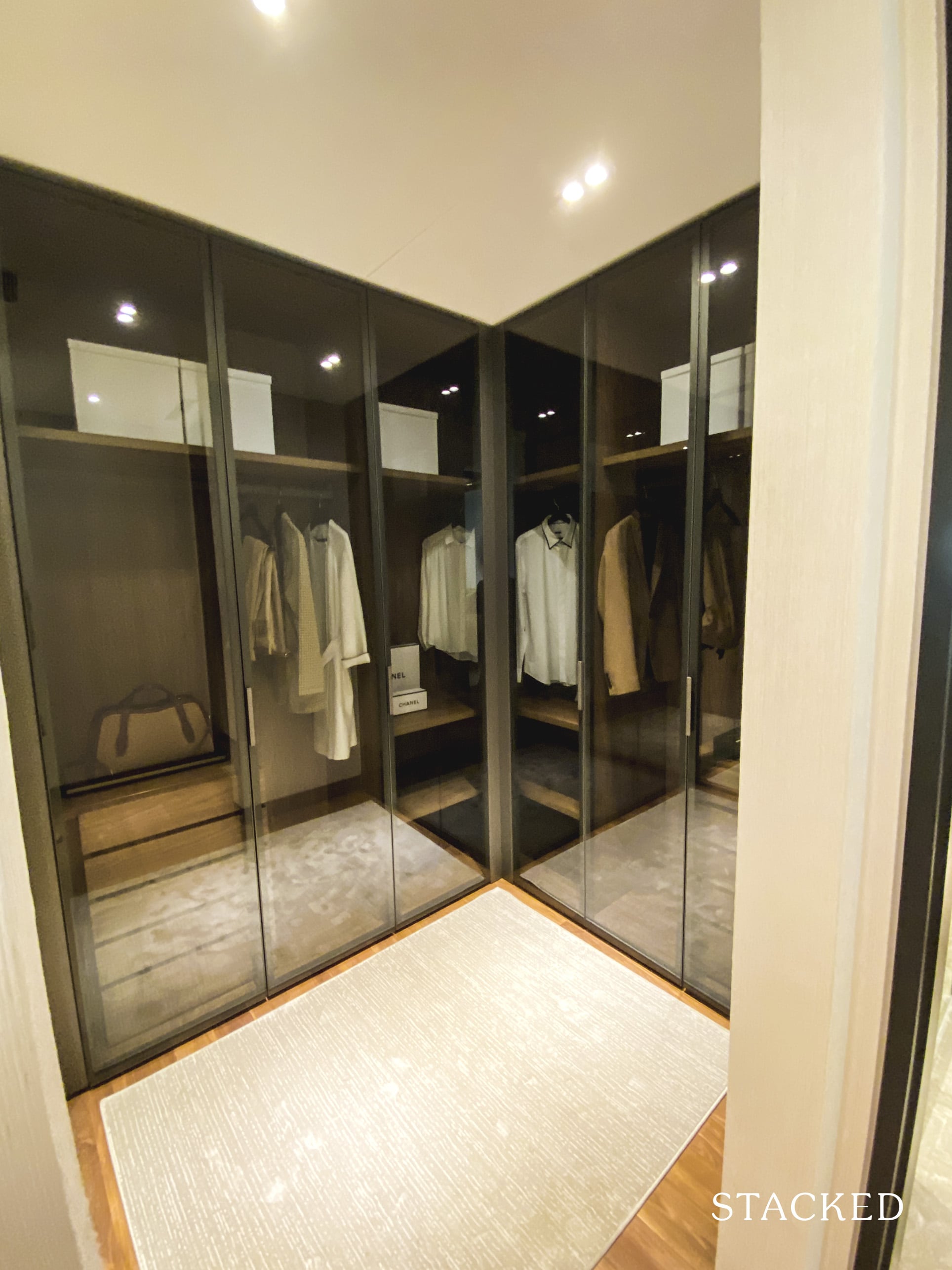 boulevard 88 walk-in wardrobe