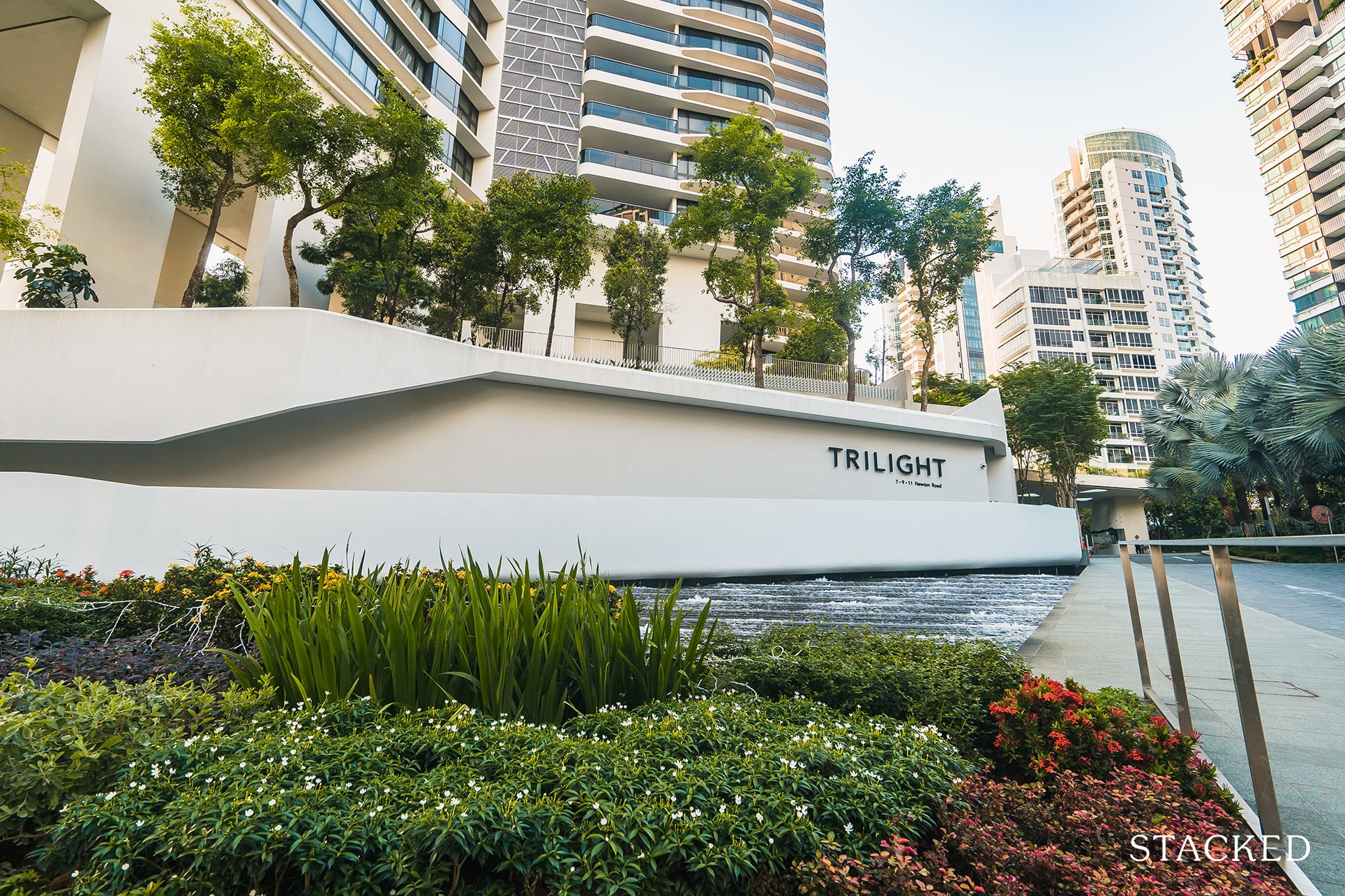 Trilight condo entrance greenery