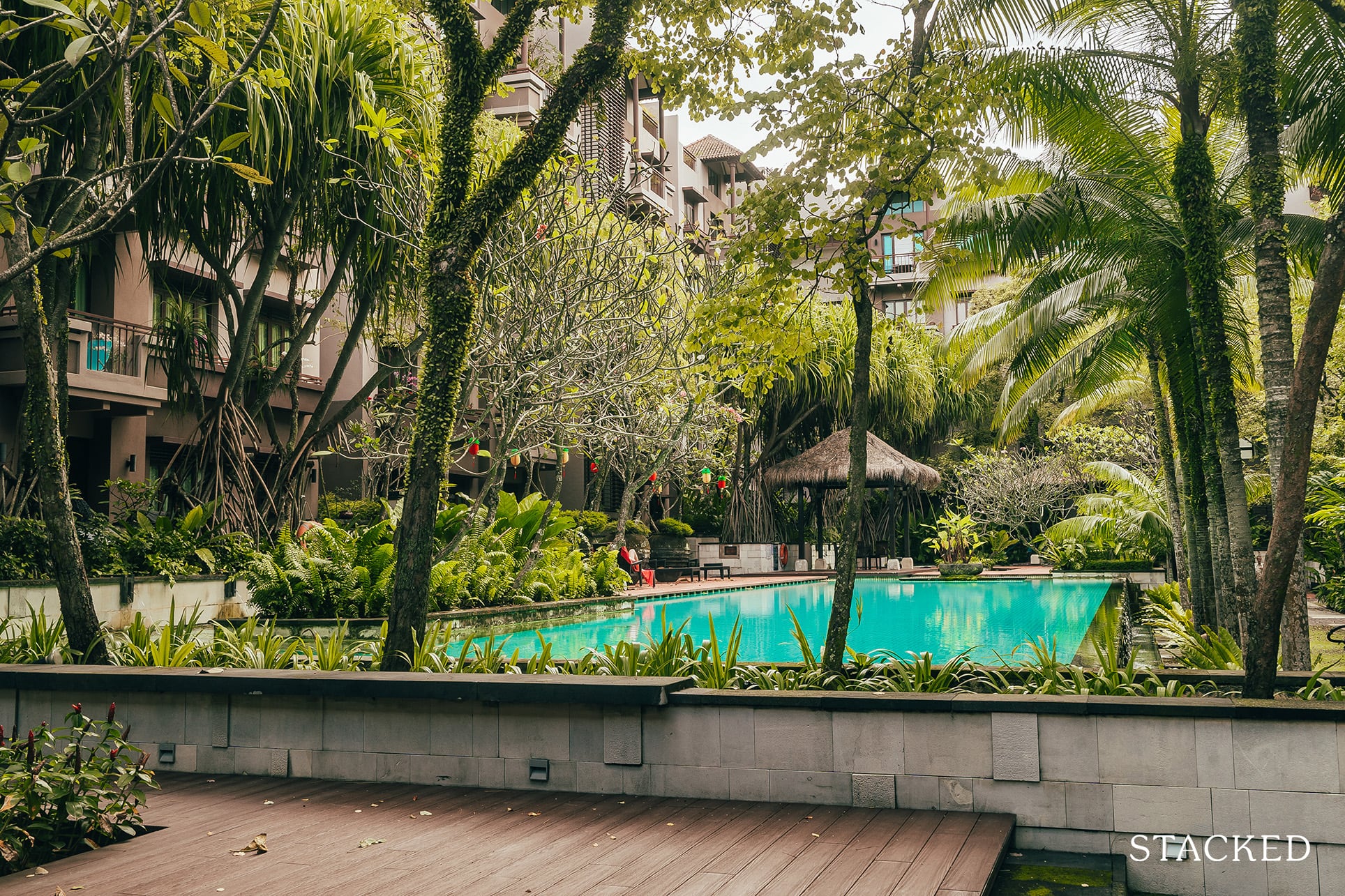 the cornwall pool view