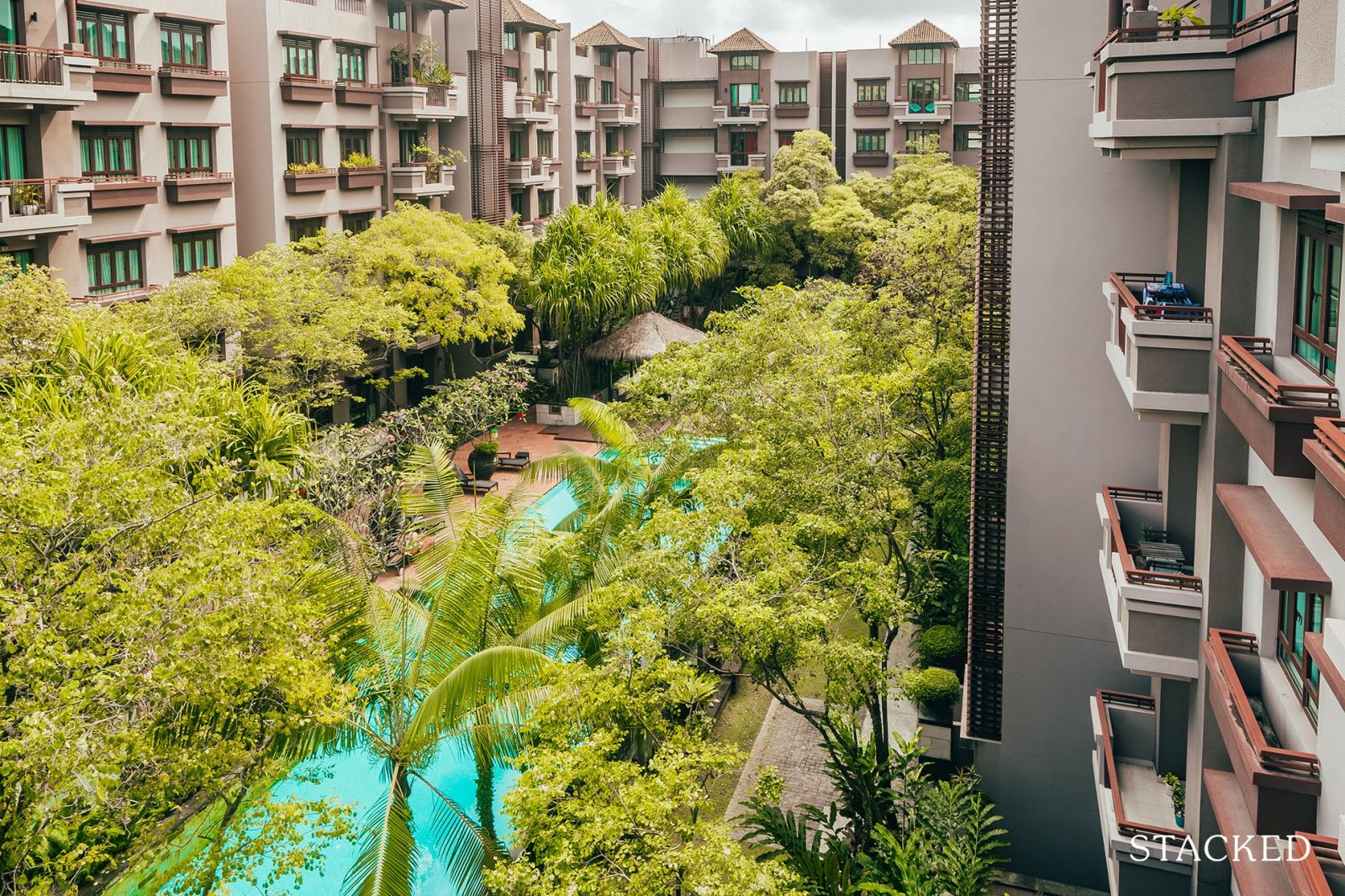 The Cornwall Review: Balinese-Inspired Hideaway In Holland
