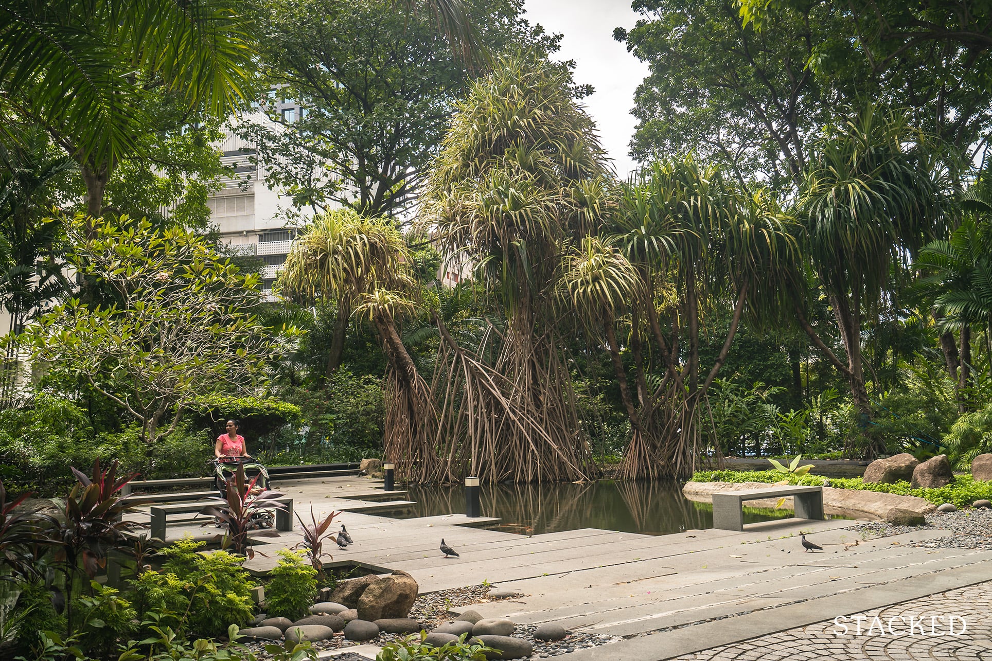 the claymore water pond