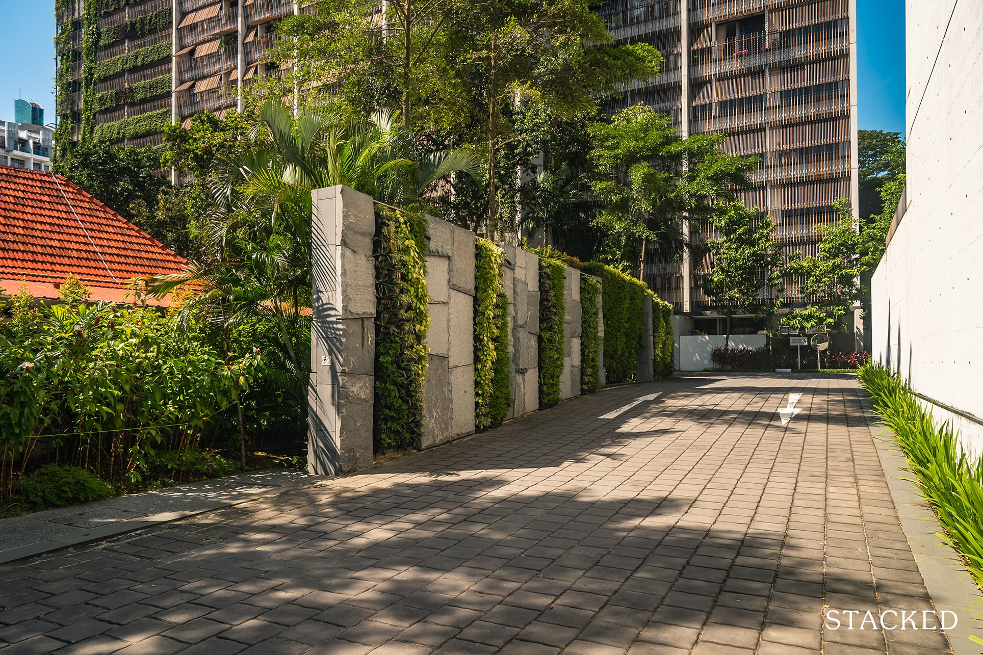 Goodwood residence driveway