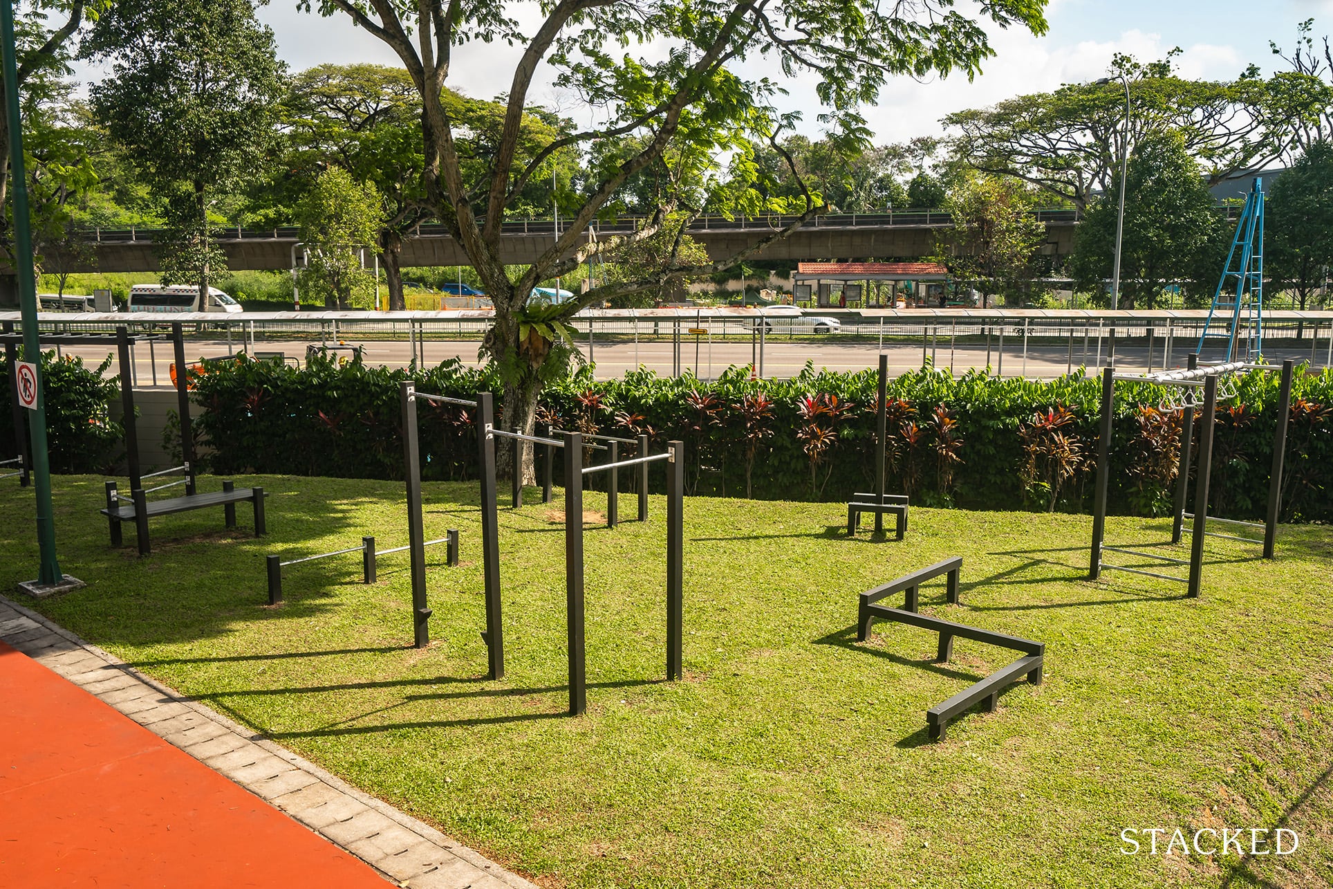 bullion park fitness station