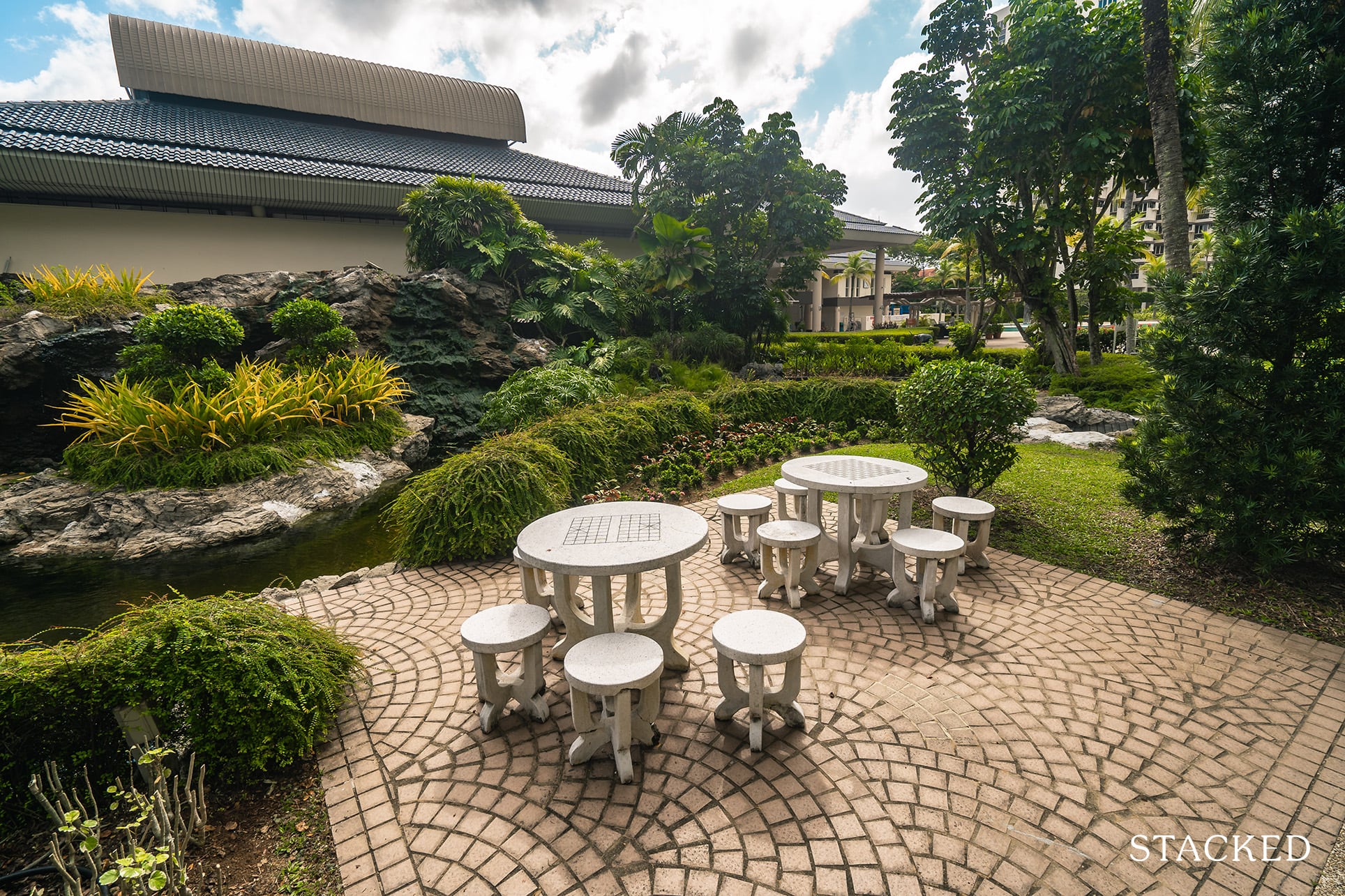 bullion park chess table