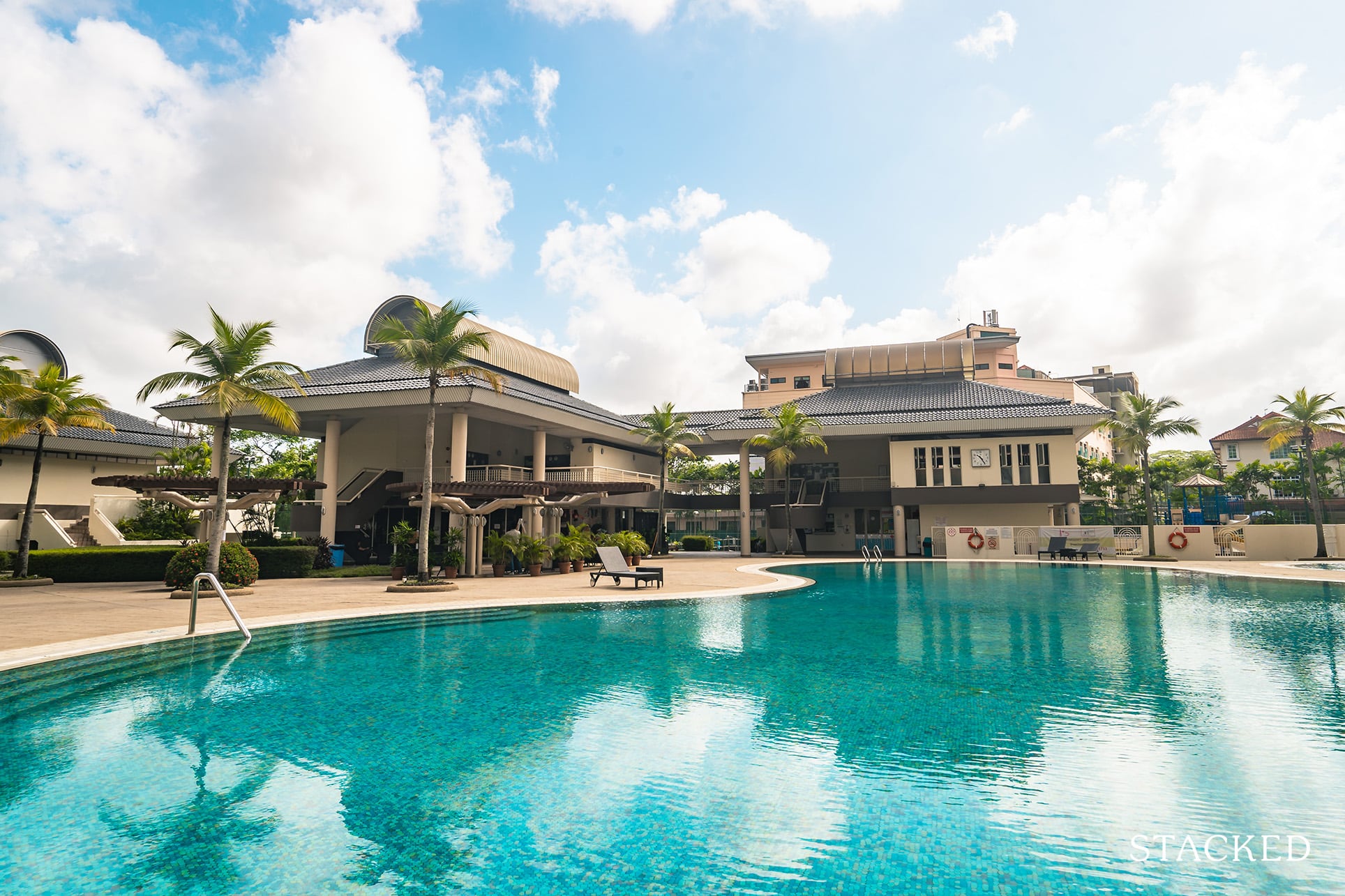 bullion park swimming pool