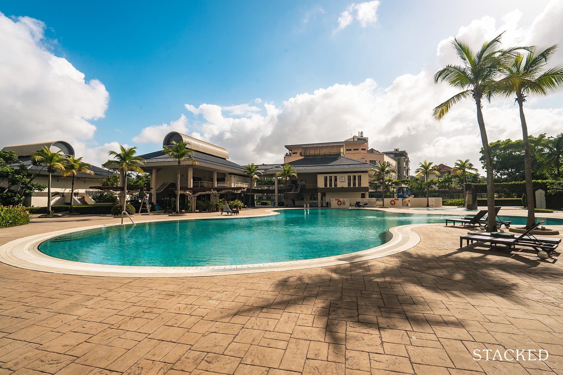 bullion park swimming pool