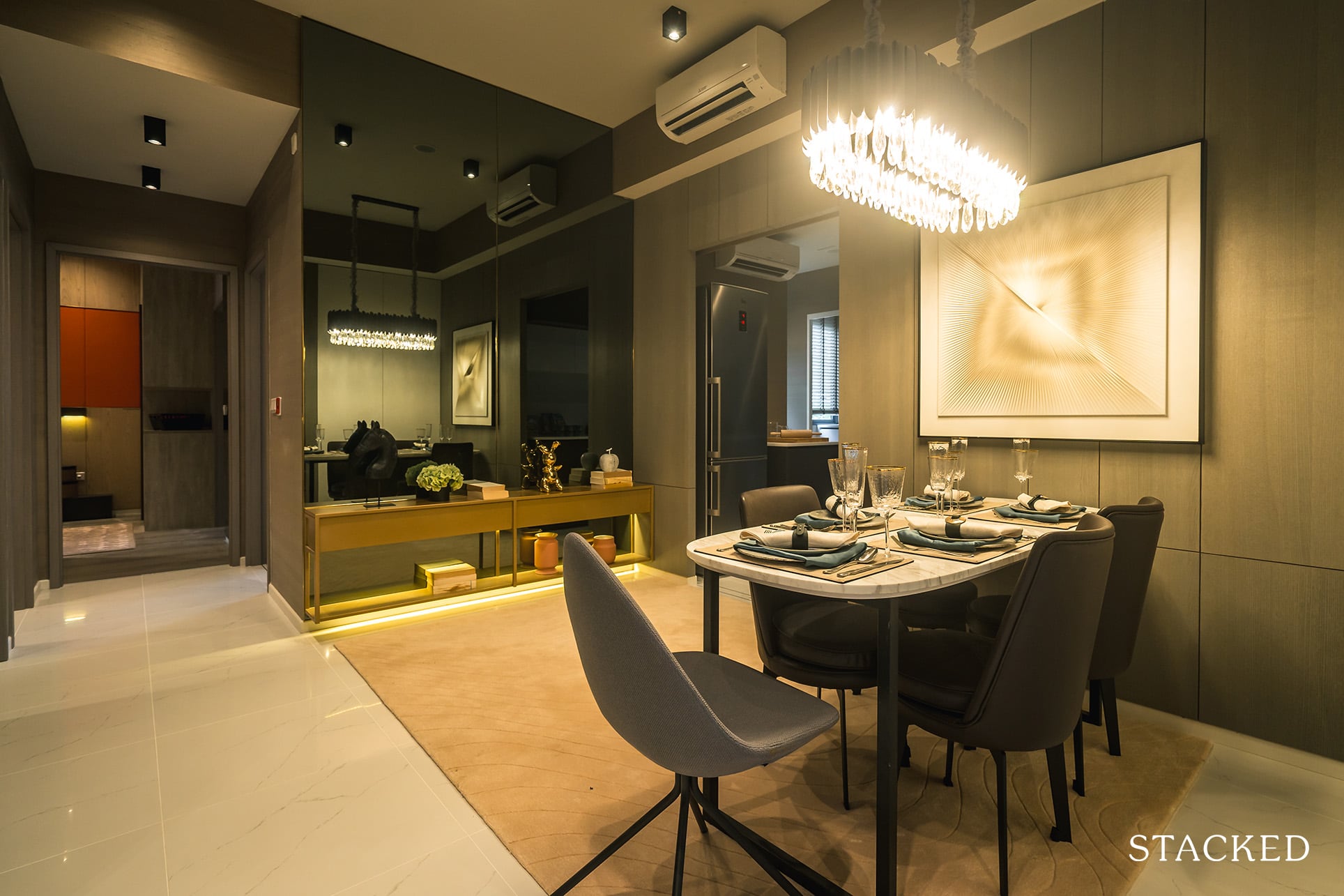 ola ec 3 bedroom premium dining