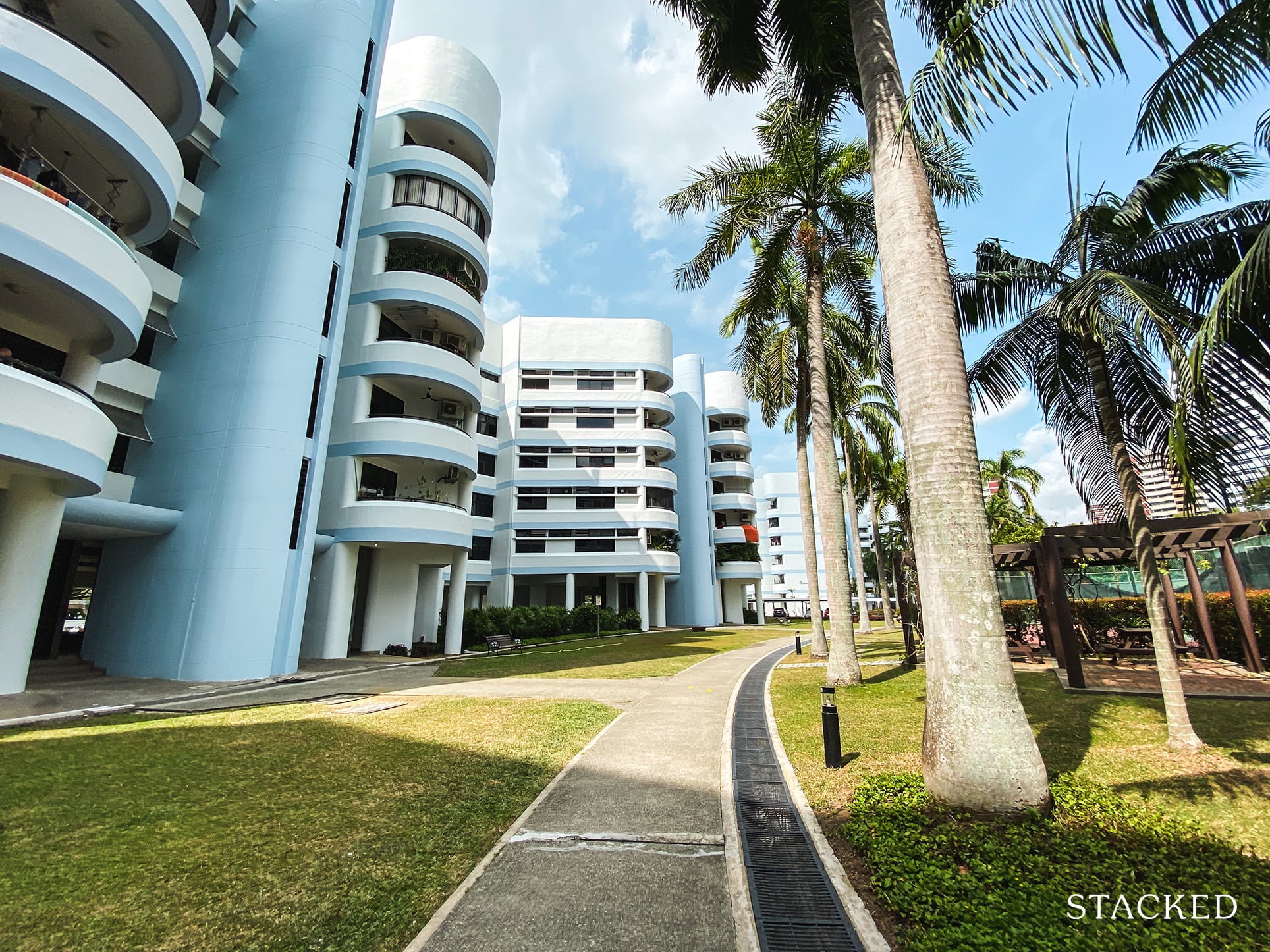 mandarin gardens walking path