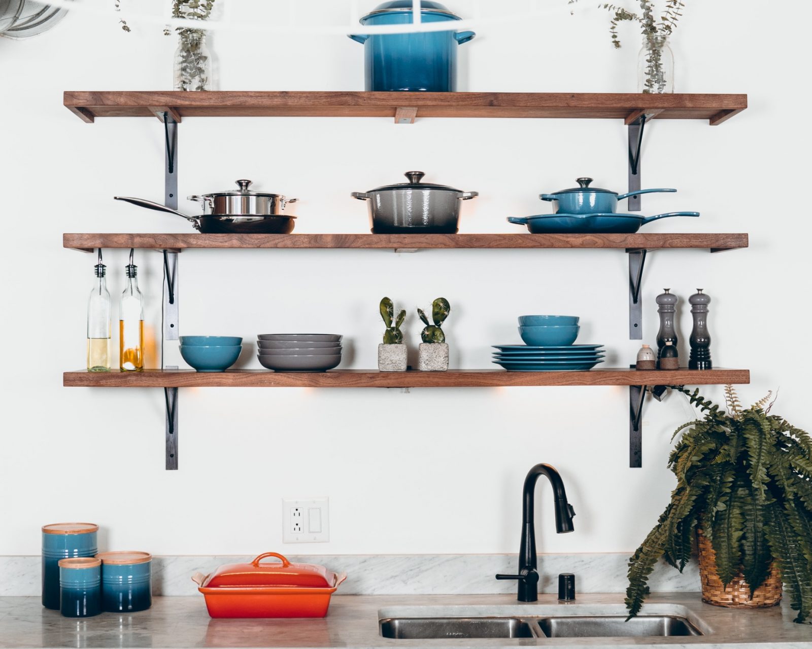 10 Kitchen Accessories For A Stylish Kitchen
