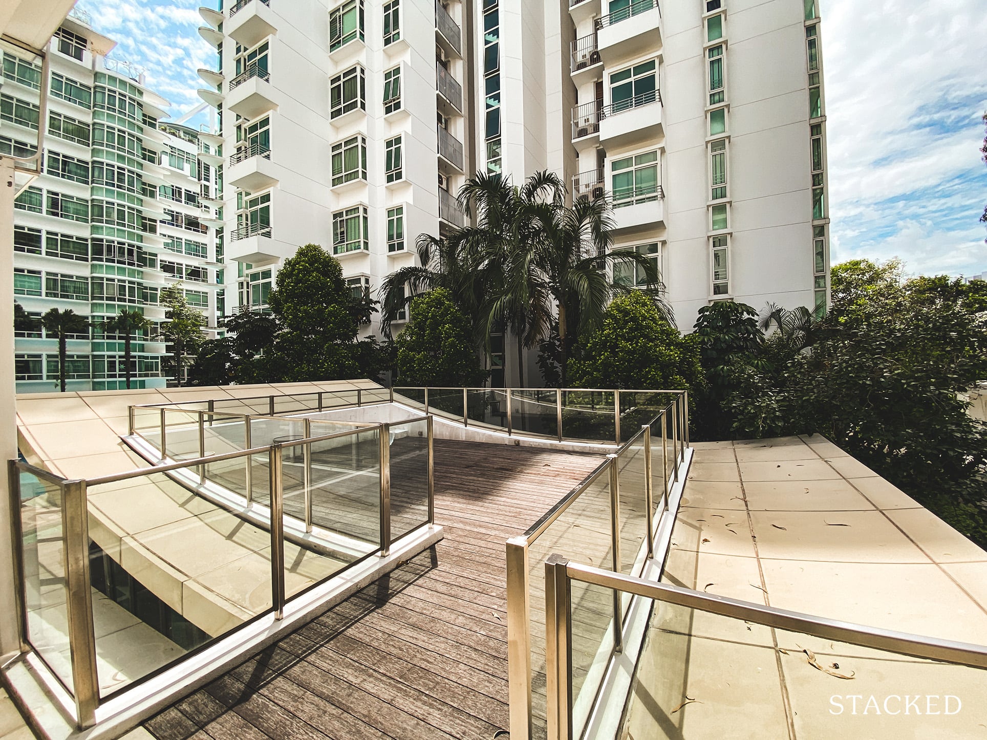 cascadia condo viewing deck