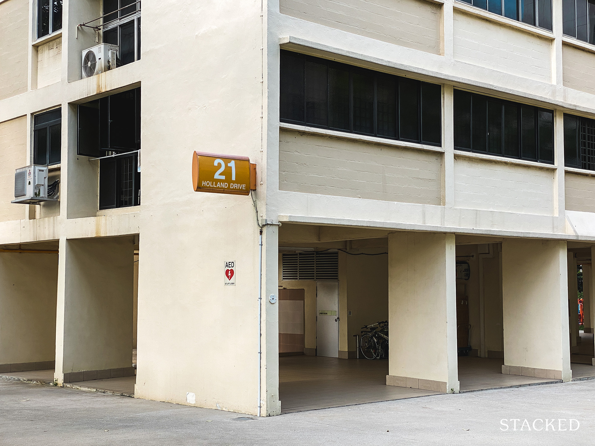 hdb void deck