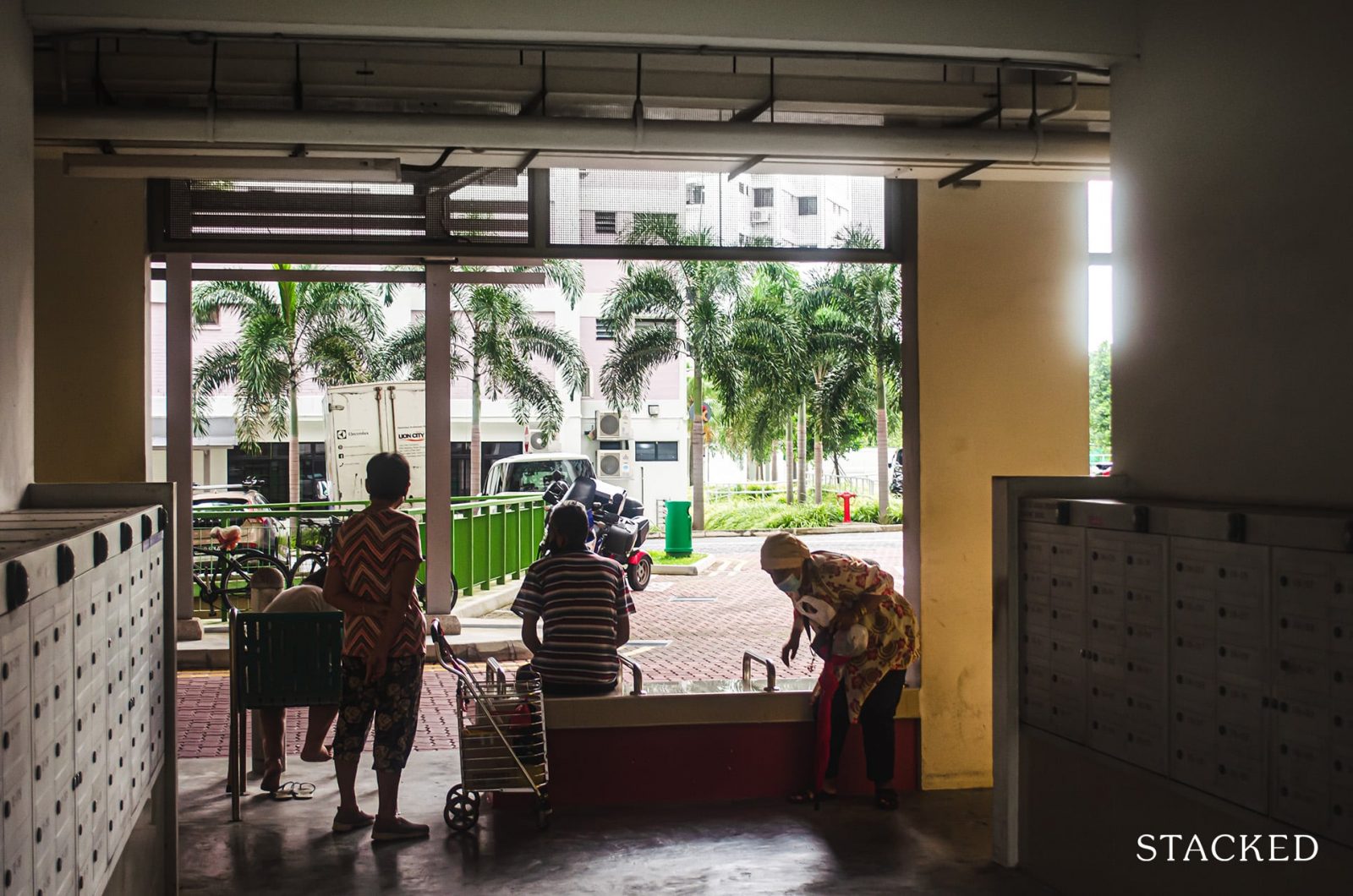 hdb drop off point