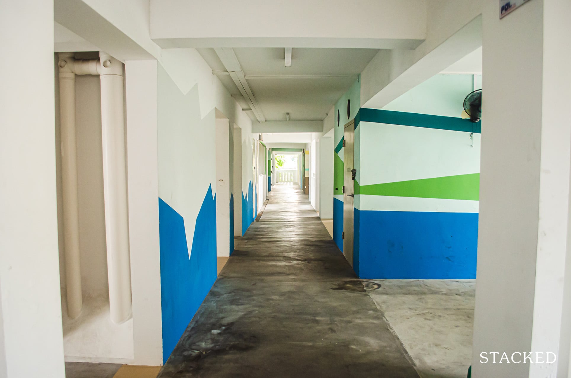 hdb void deck