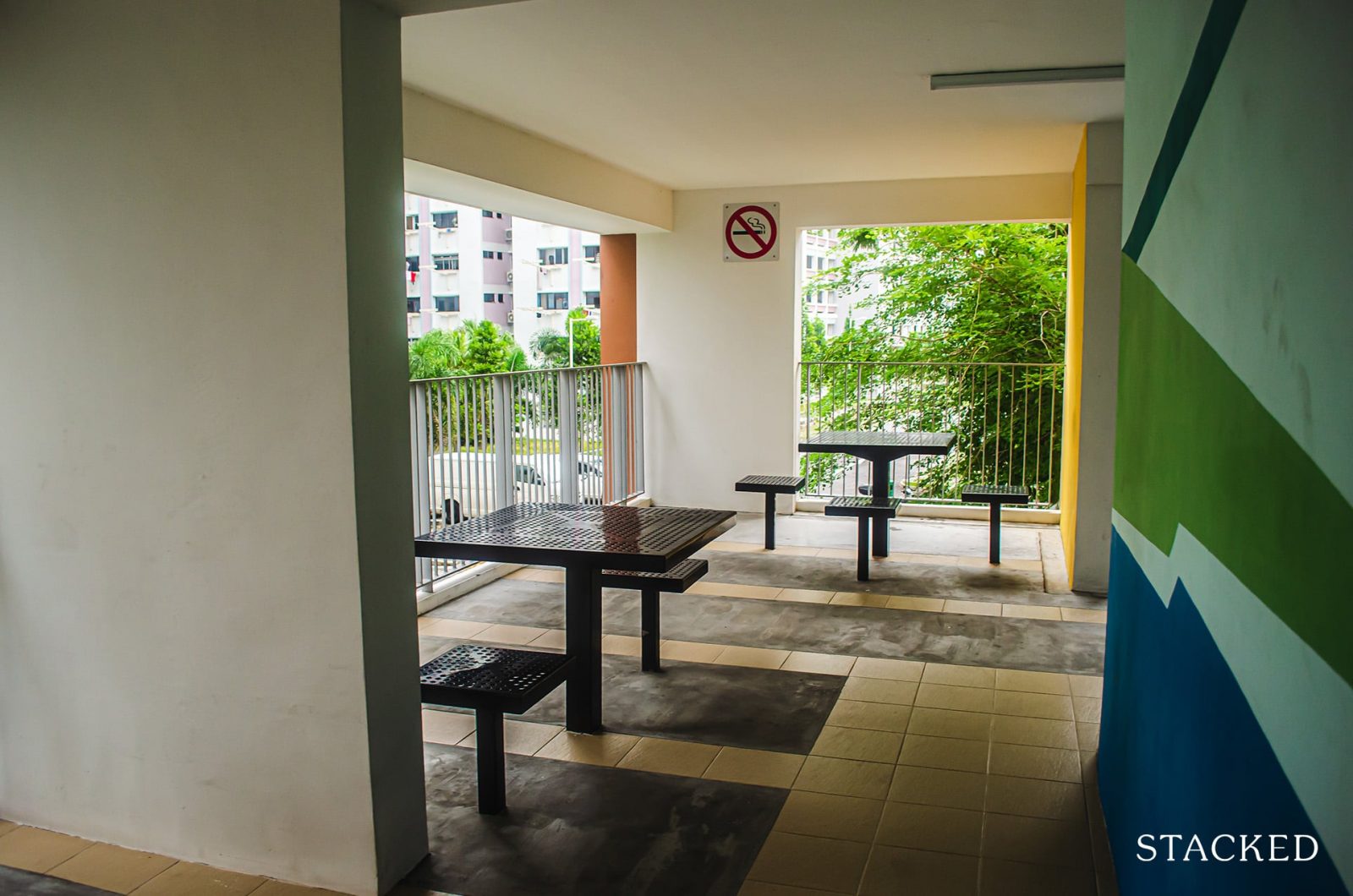 hdb void deck corner