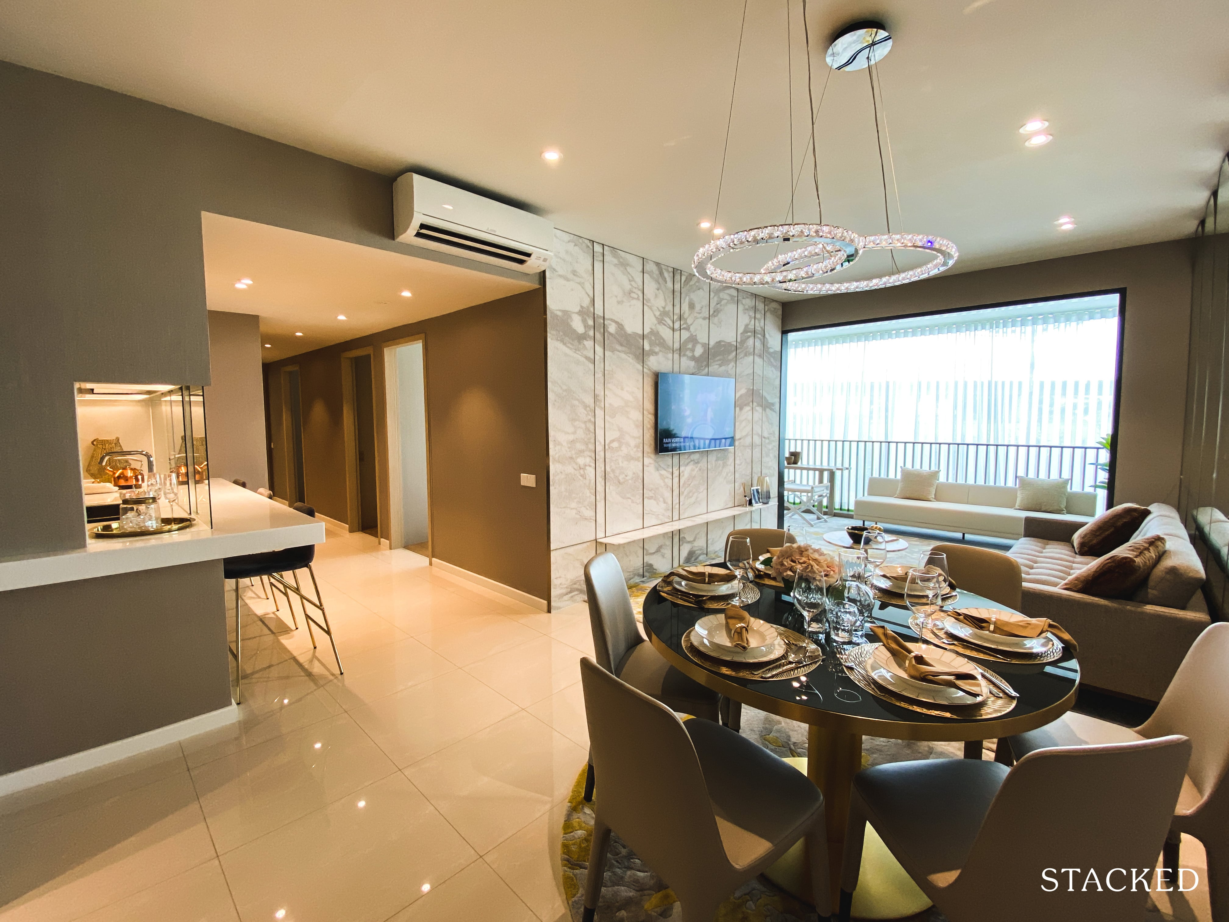 treasure at Tampines 5 bedroom dining