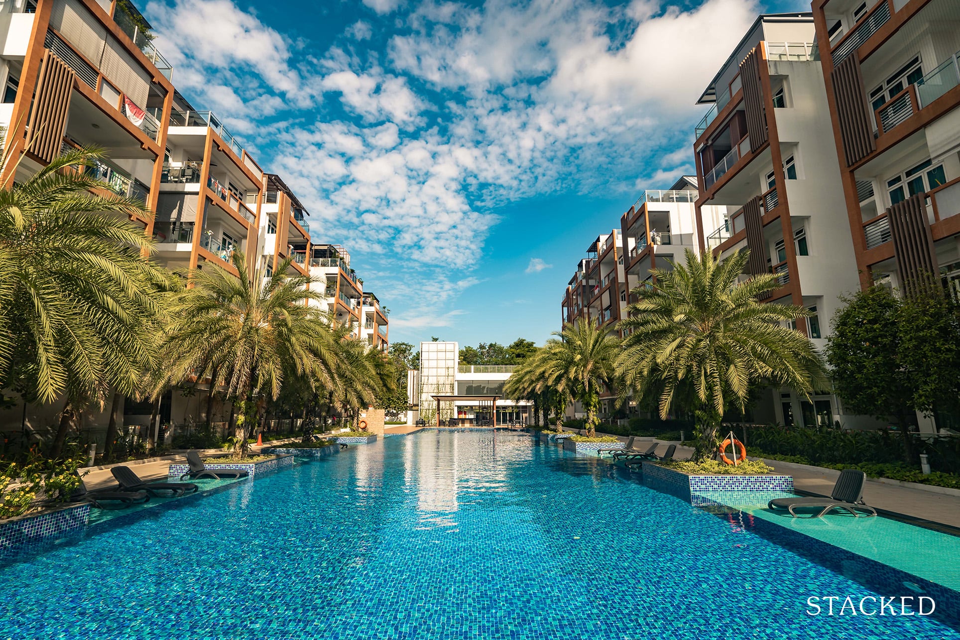 parc rosewood main pool view