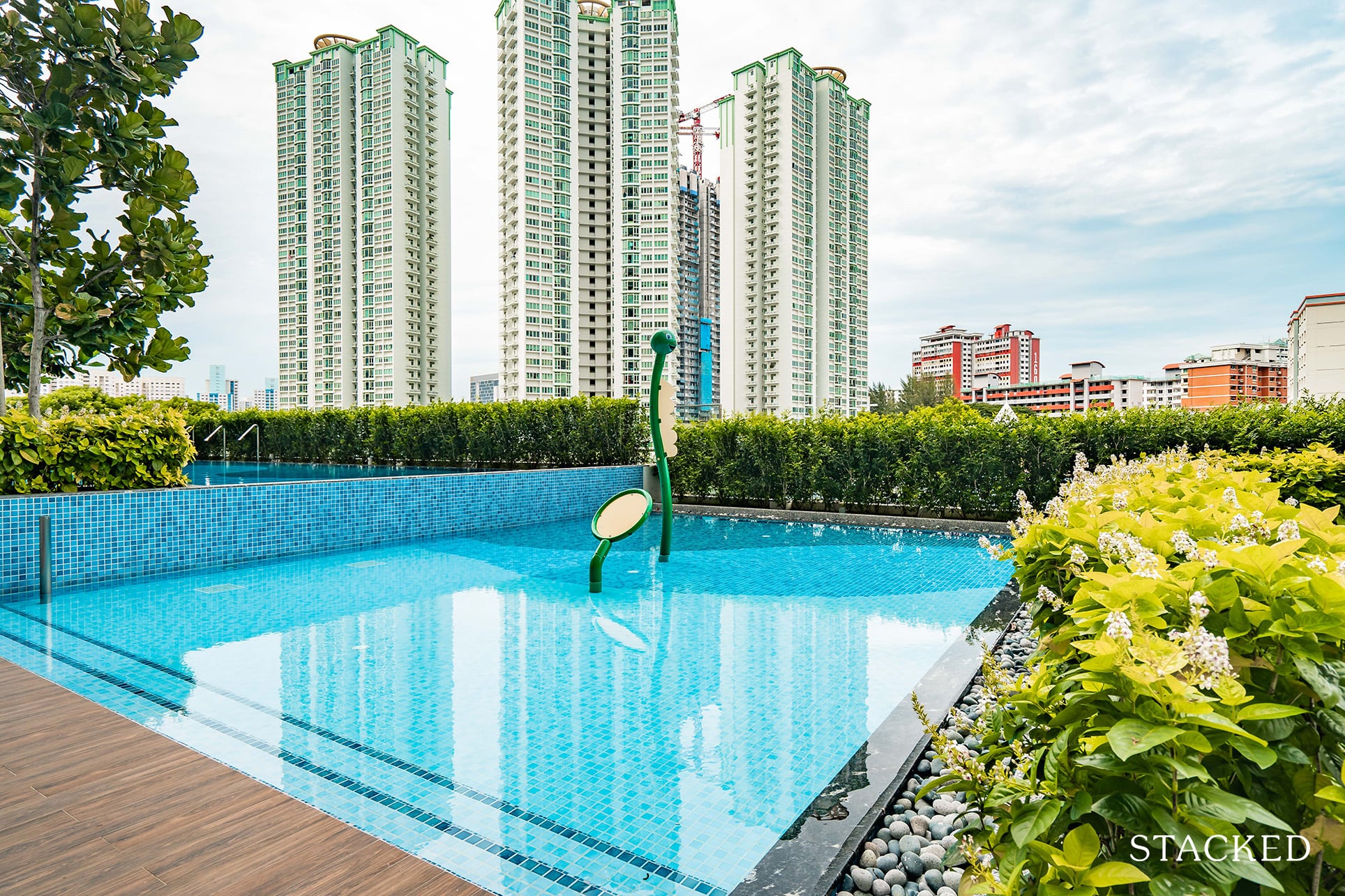 queens peak wading pool