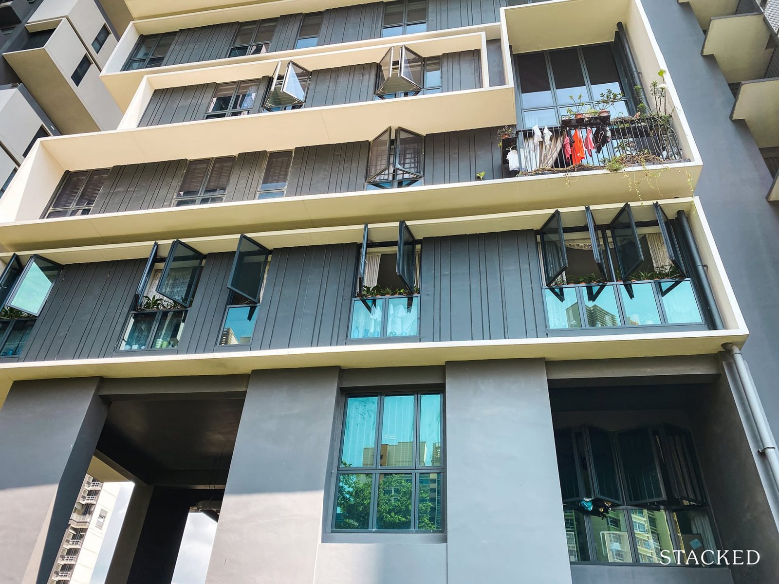 SkyTerrace @ Dawson Units 1