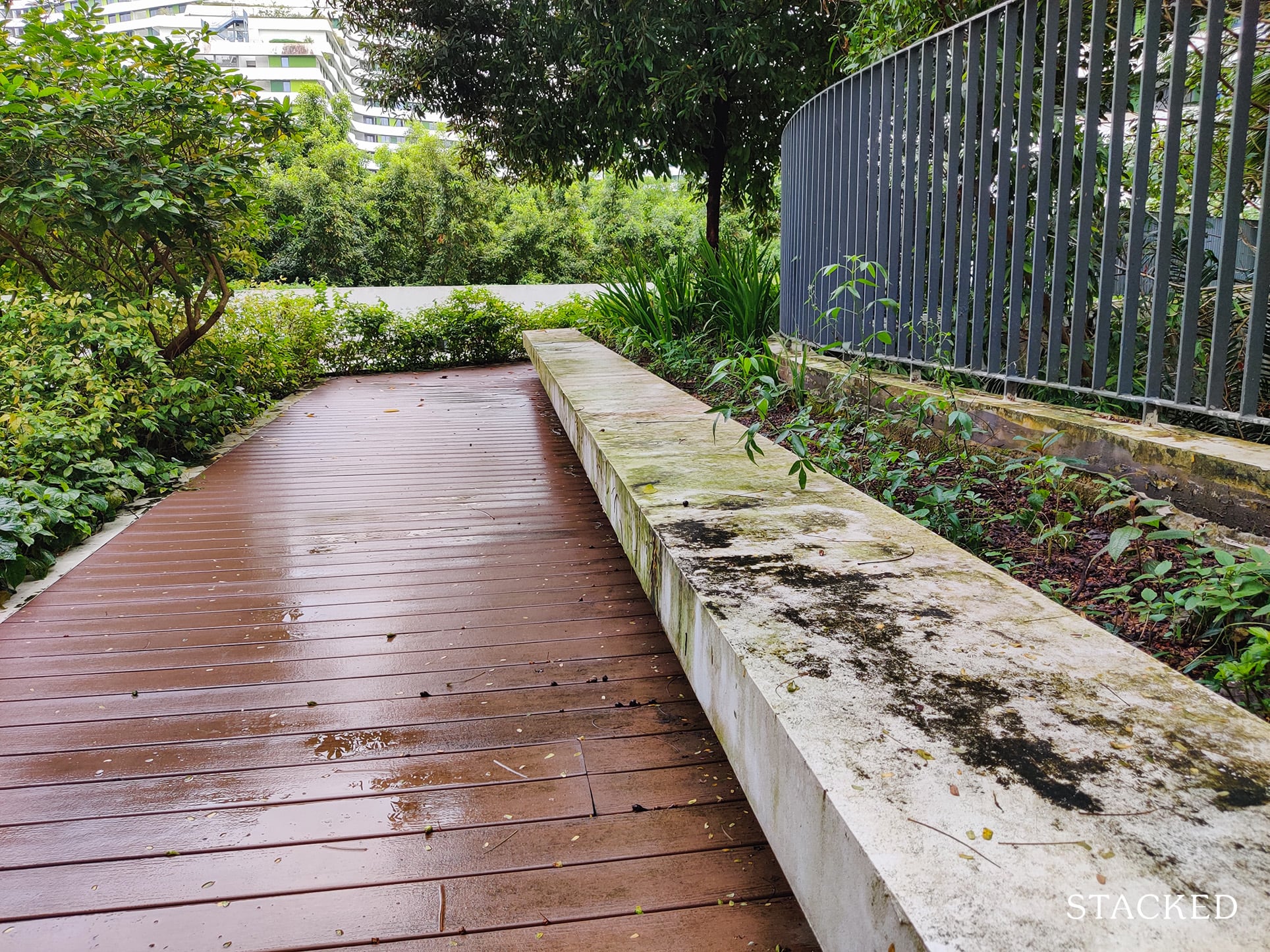 punggol waterway terraces poorly maintained