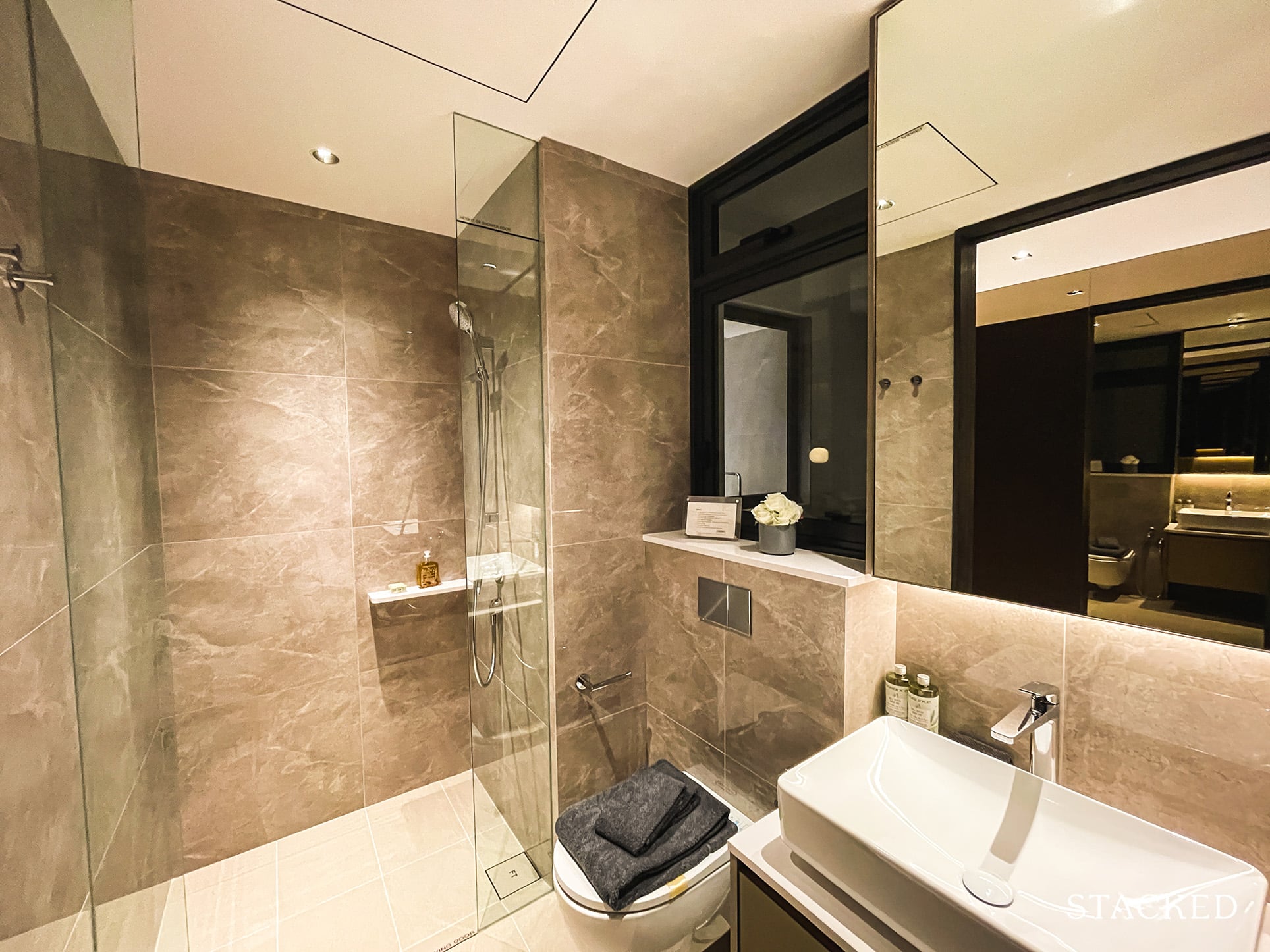 irwell hill residences 4 bedroom premium common bathroom