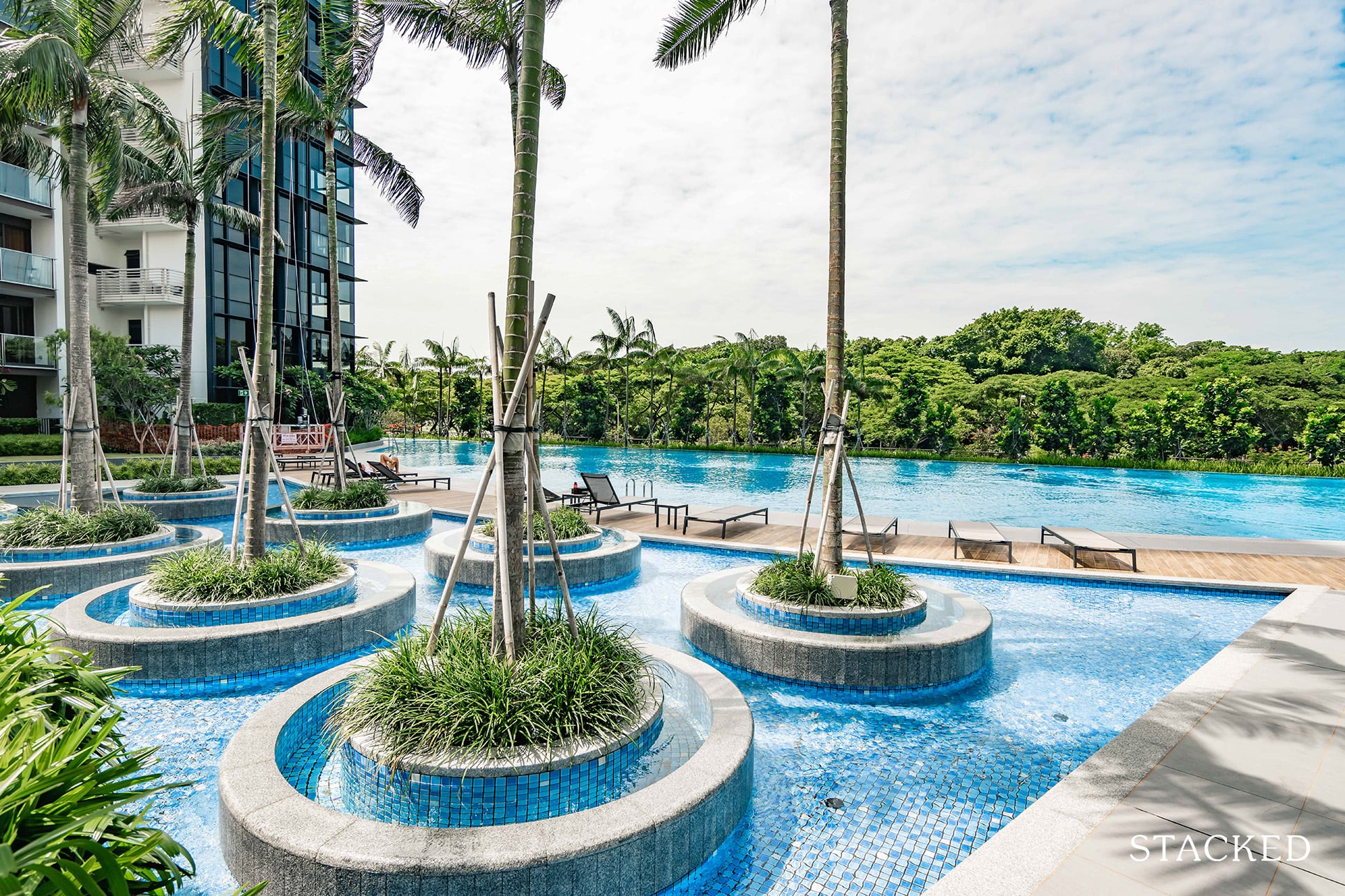 seaside residences water court