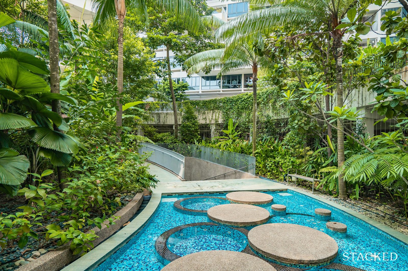 the interlace jacuzzi