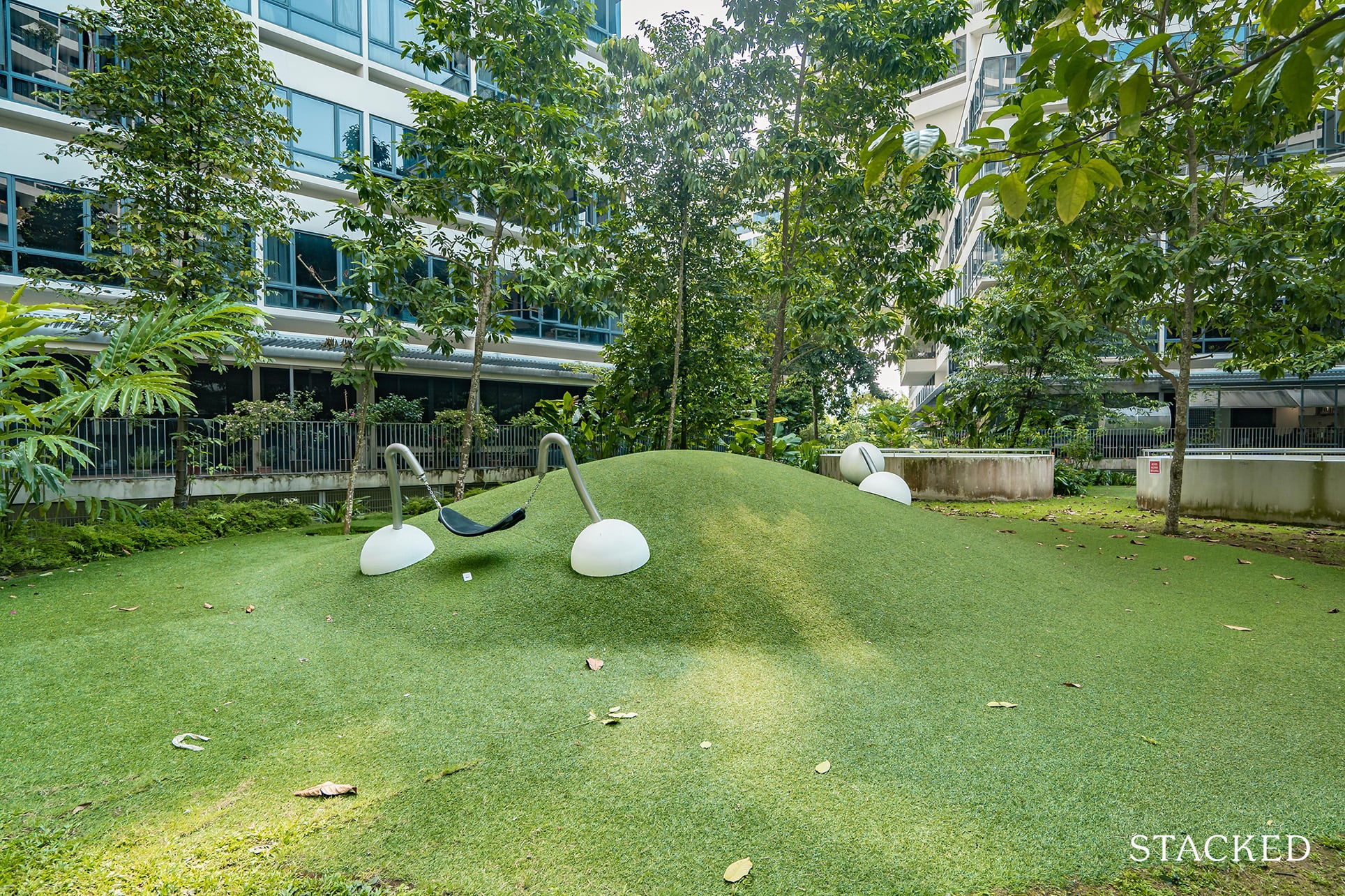 the interlace green