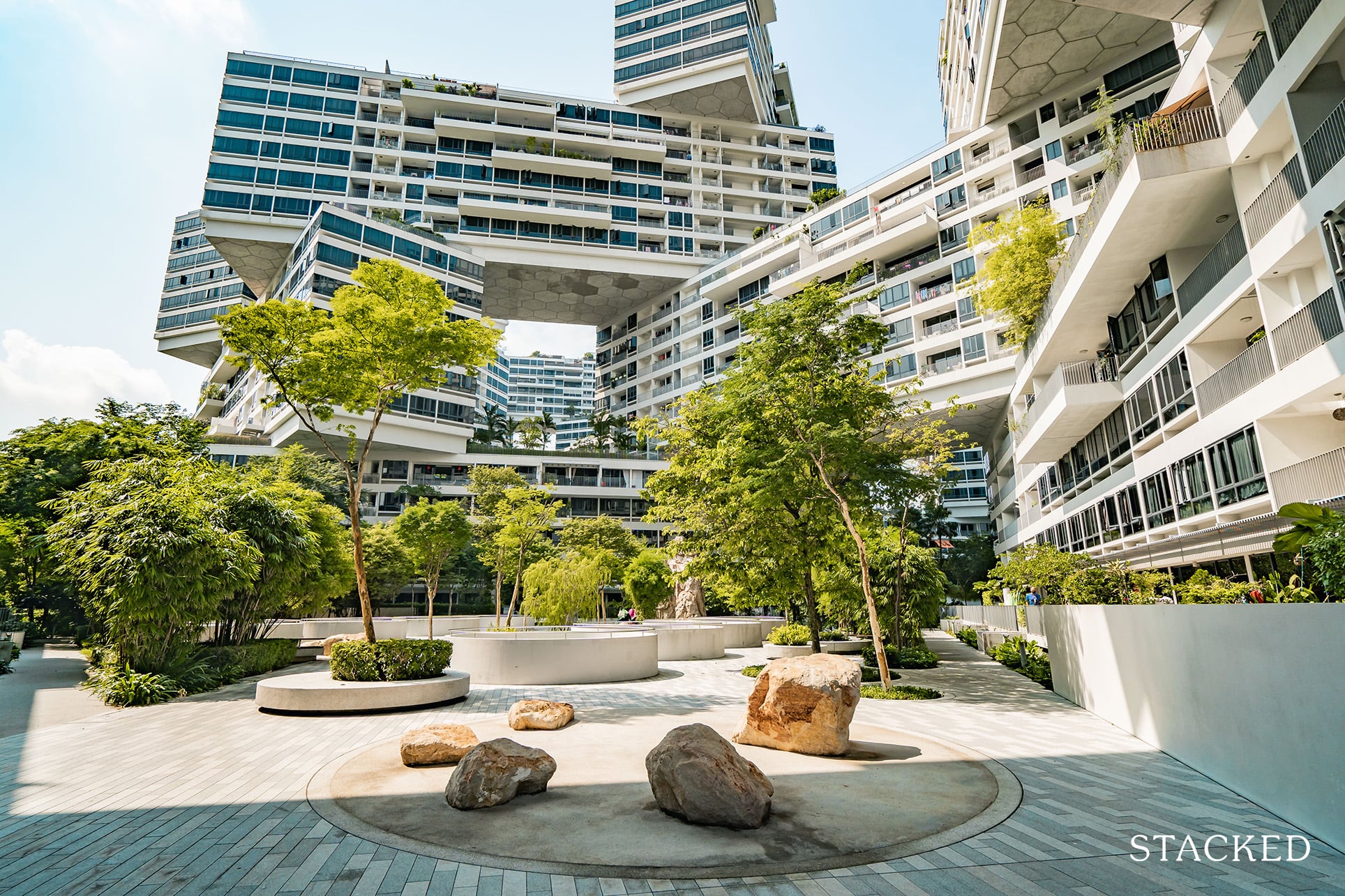 the interlace open area