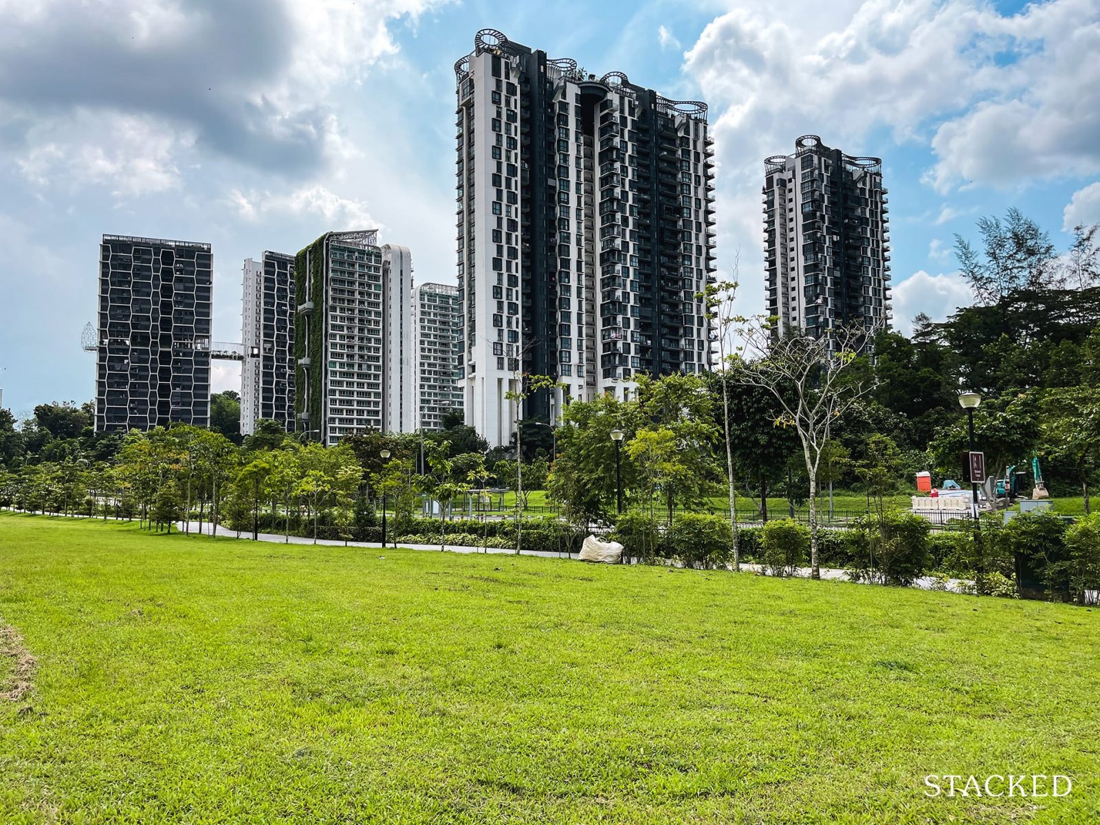 A Case Study Of Foresque Residences And Flo Residence: Do “Premium” Stacks With Good Views Appreciate Better?