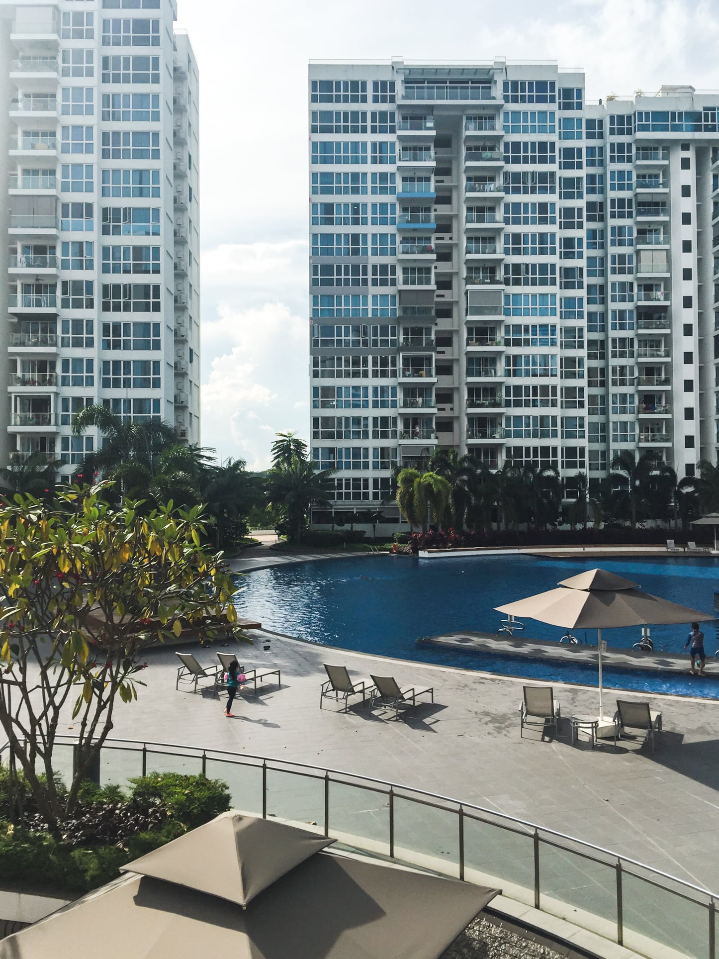 waterview condo pool 1