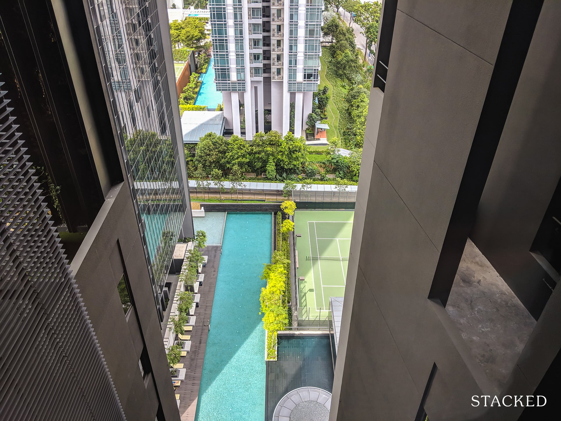 Echelon Condo lap pool 