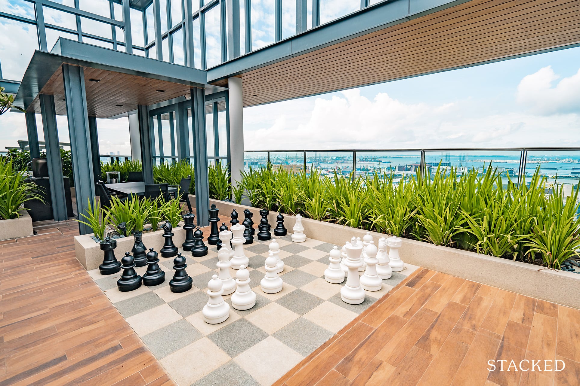 twin vew rooftop chess