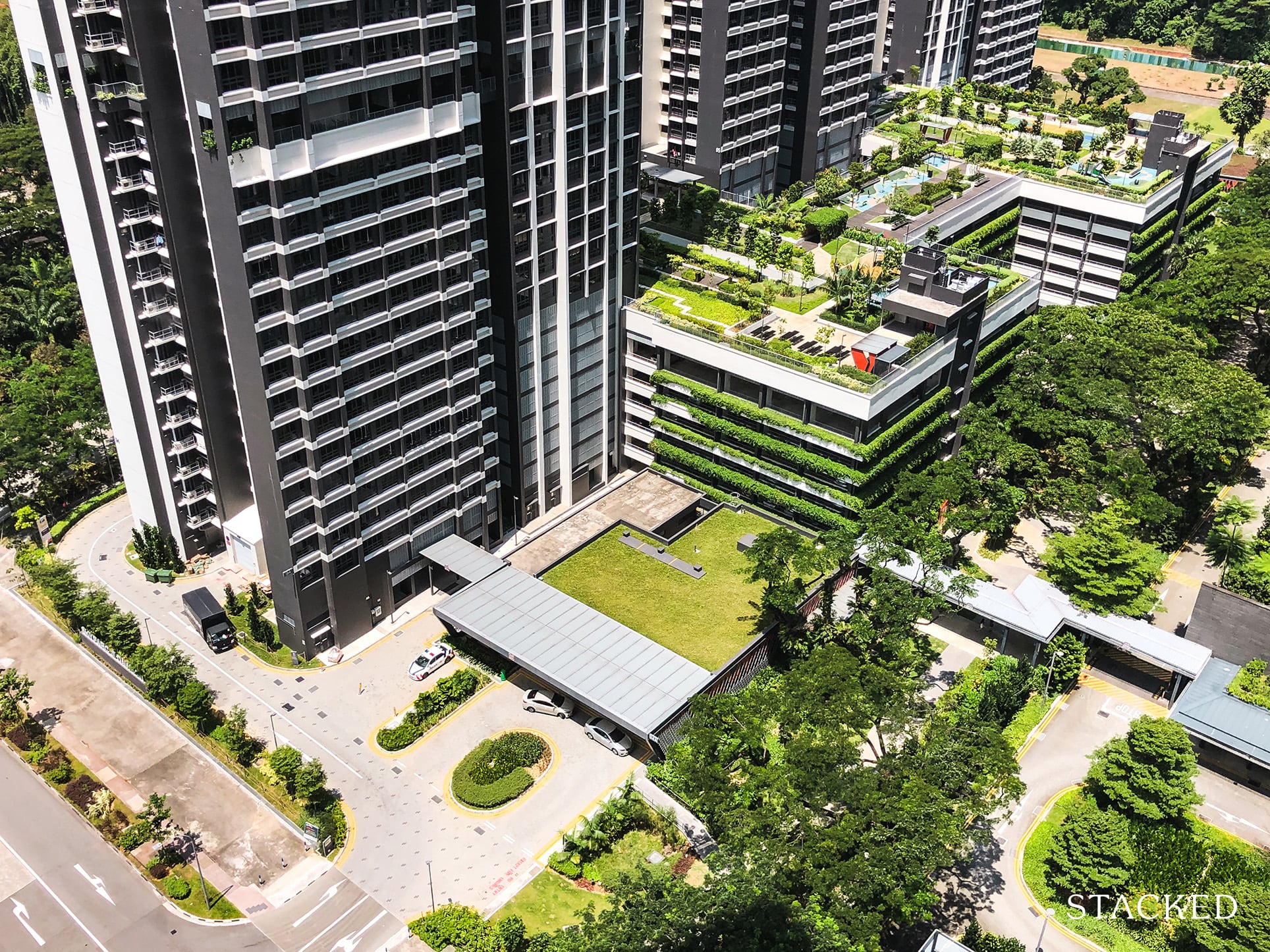 SkyParc @ Dawson greenery