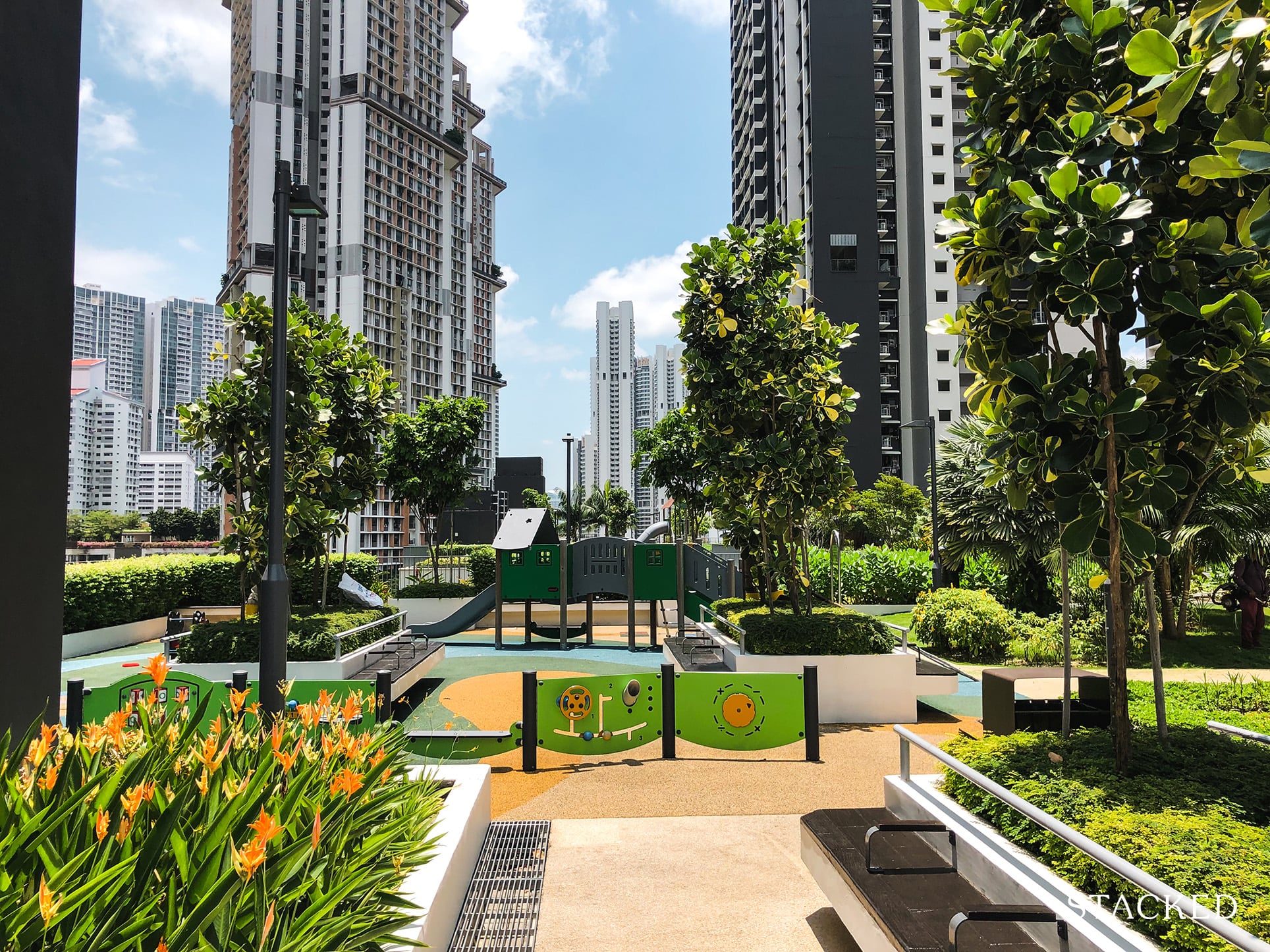 SkyParc @ Dawson carpark rooftop garden playground