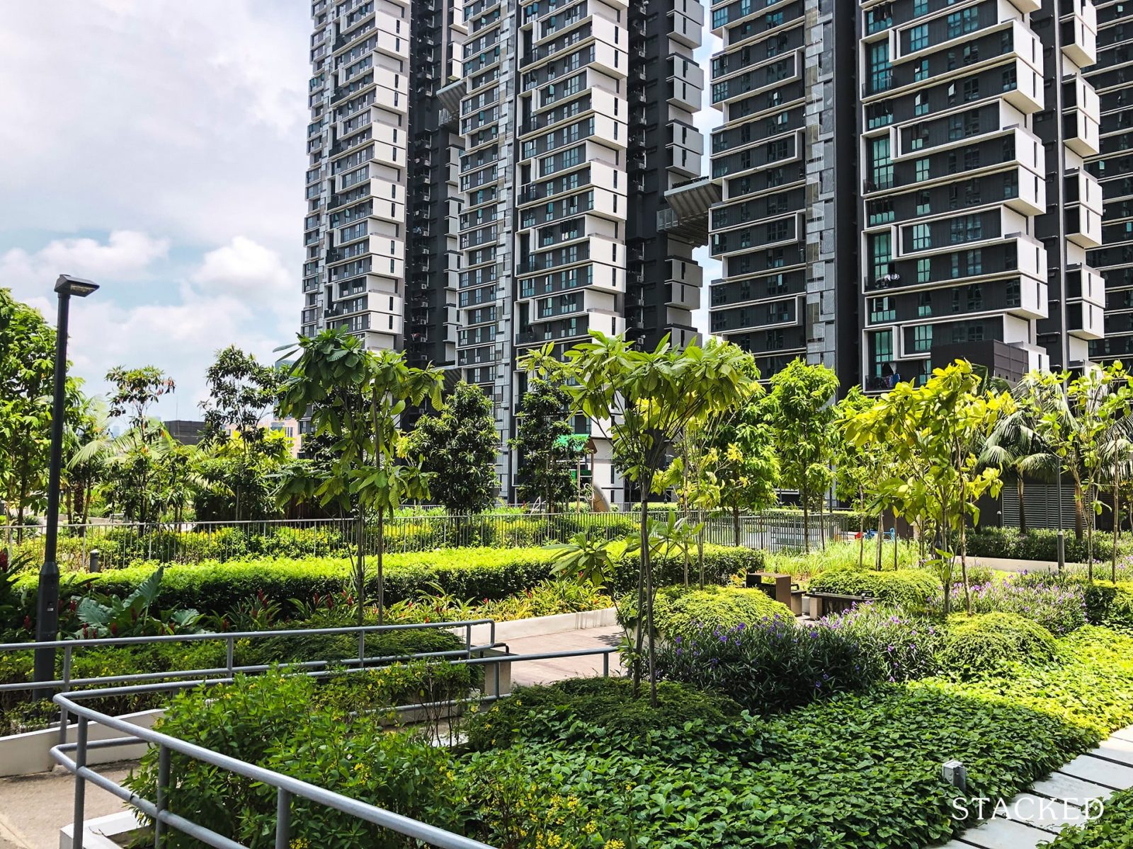 SkyParc@Dawson 71 carpark rooftop garden
