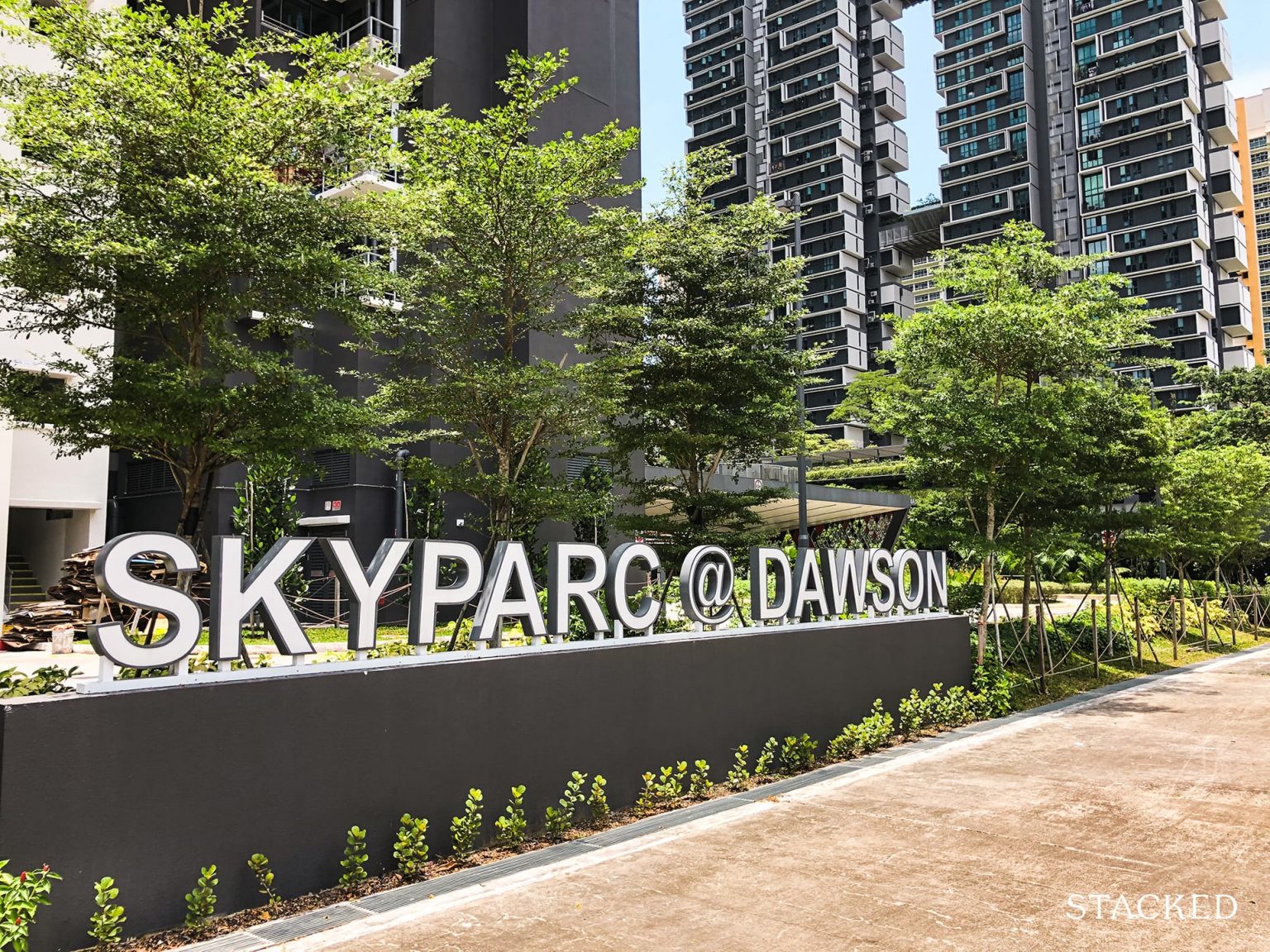 SkyParc@Dawson 11 Sign
