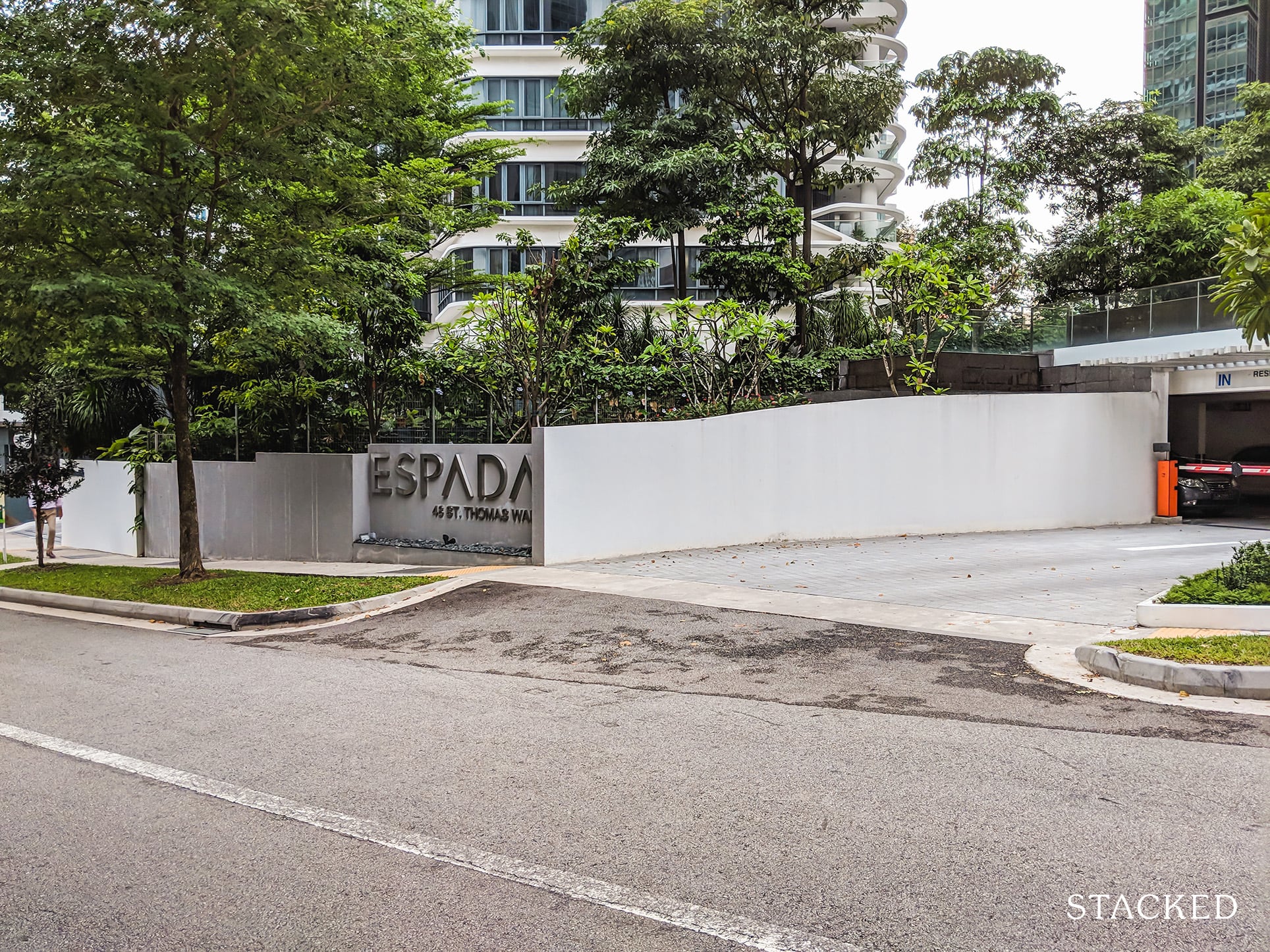 Espada Condo entrance