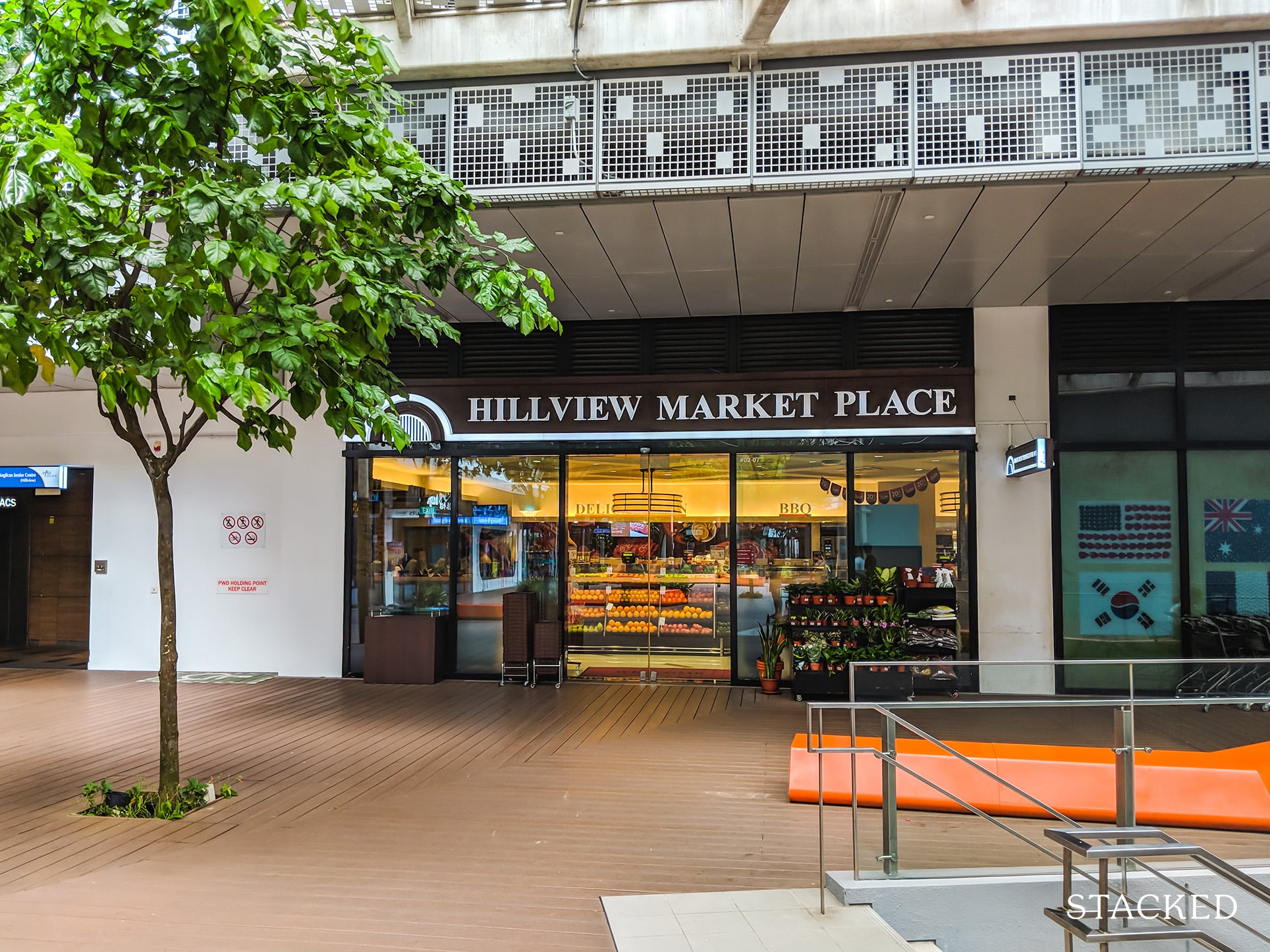 HillView Marketplace
