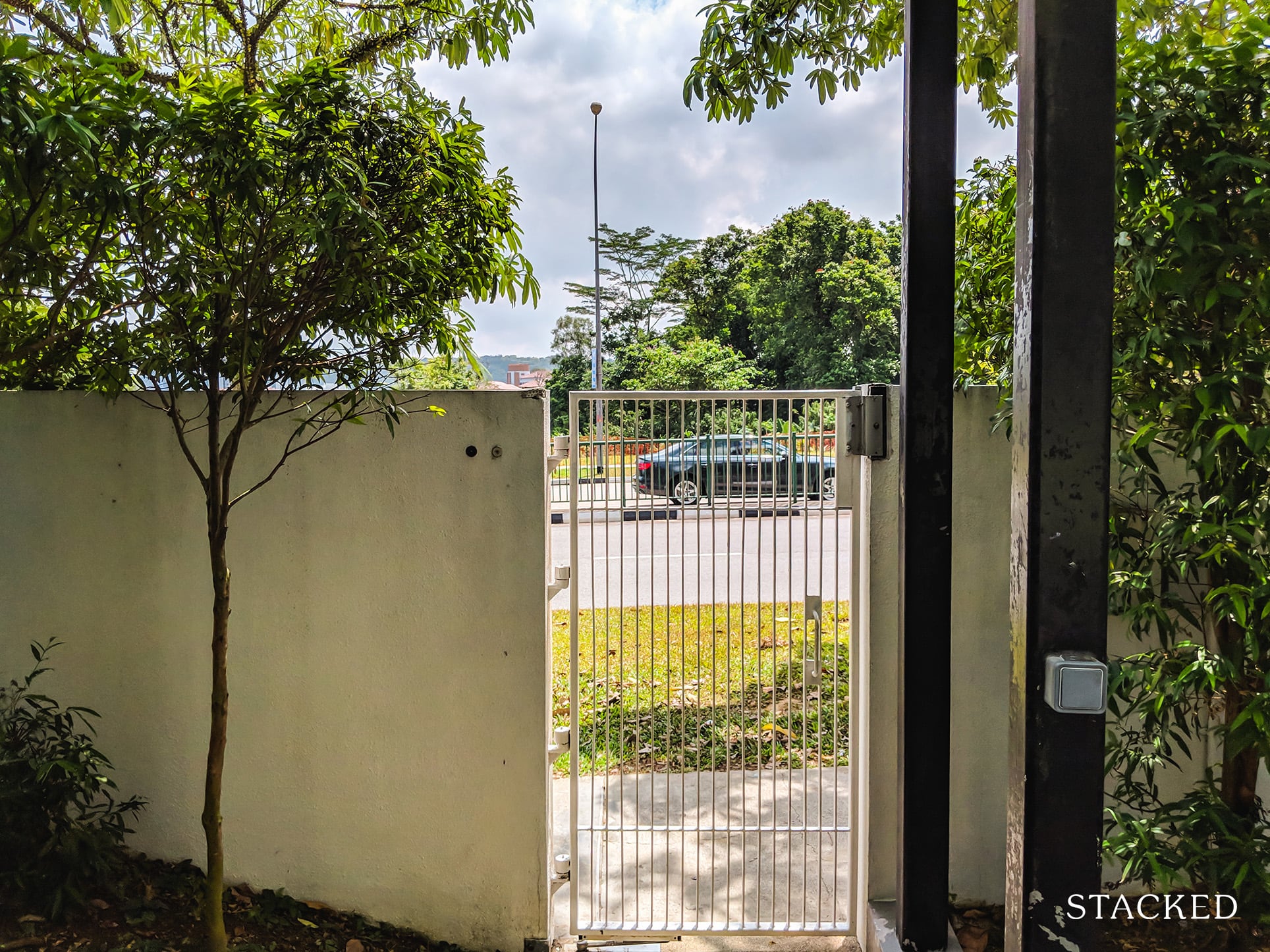 Tree House Condo side gate