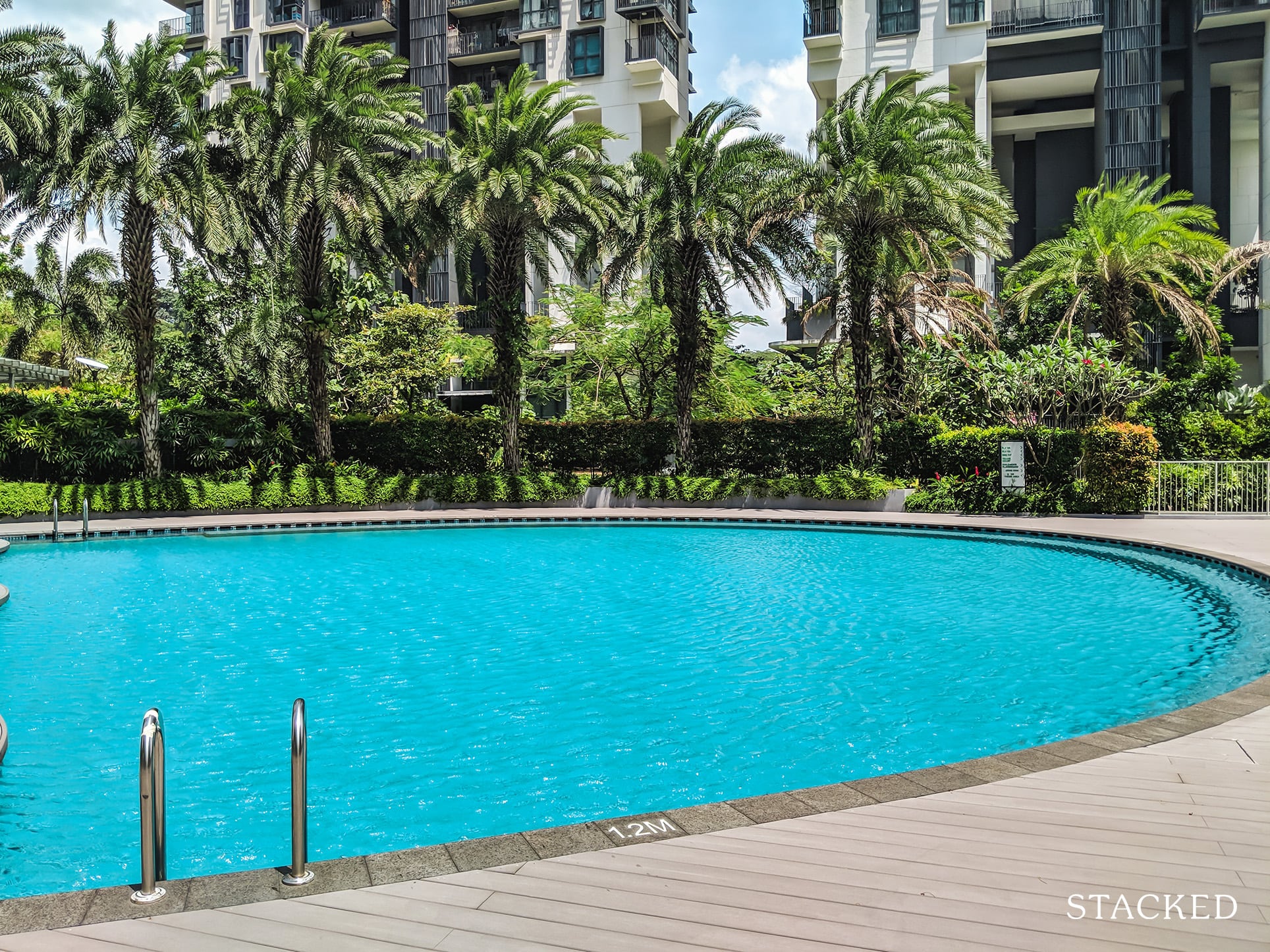 Tree House Condo pool 