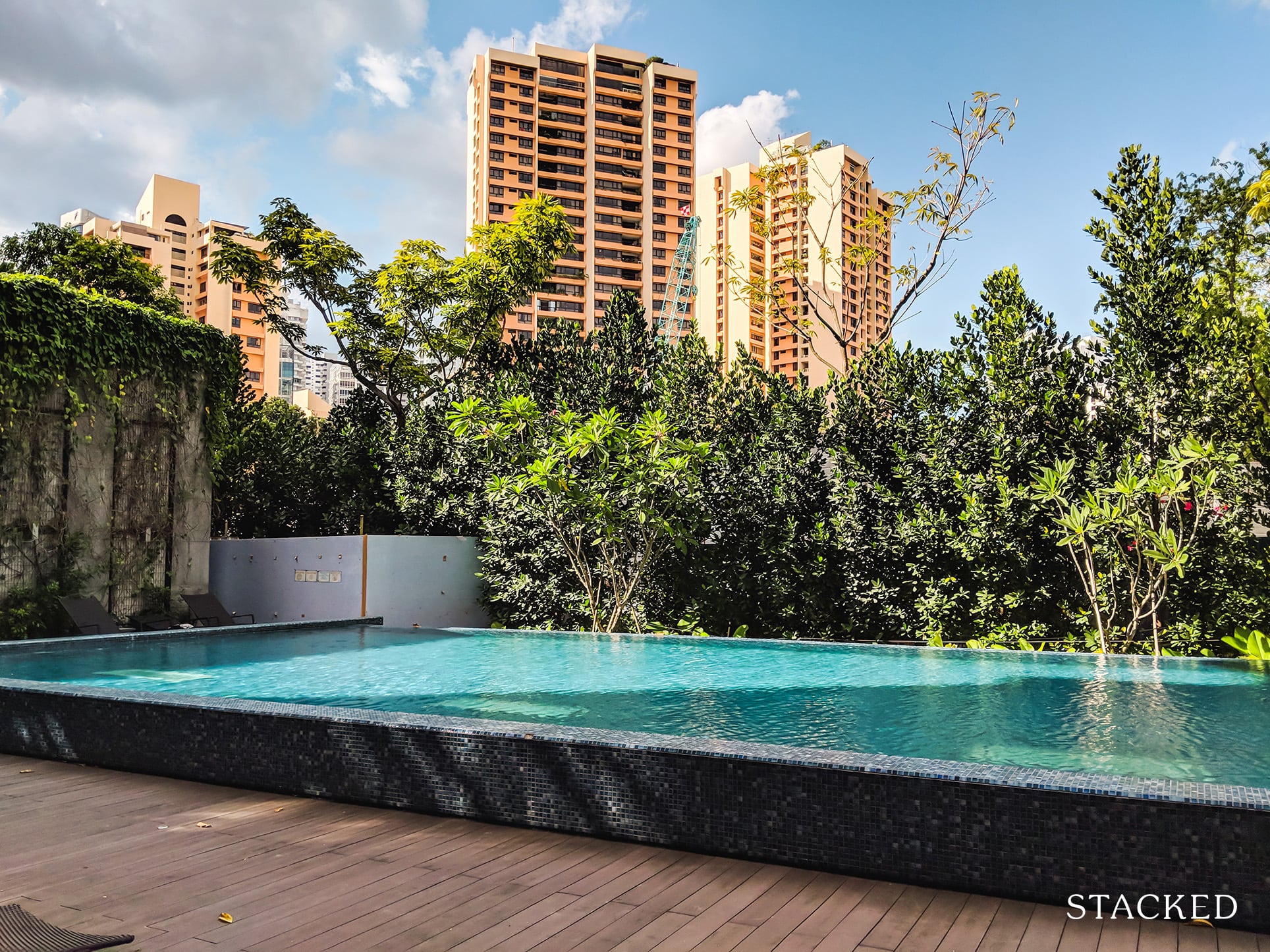 Centennia Suites Condo pool