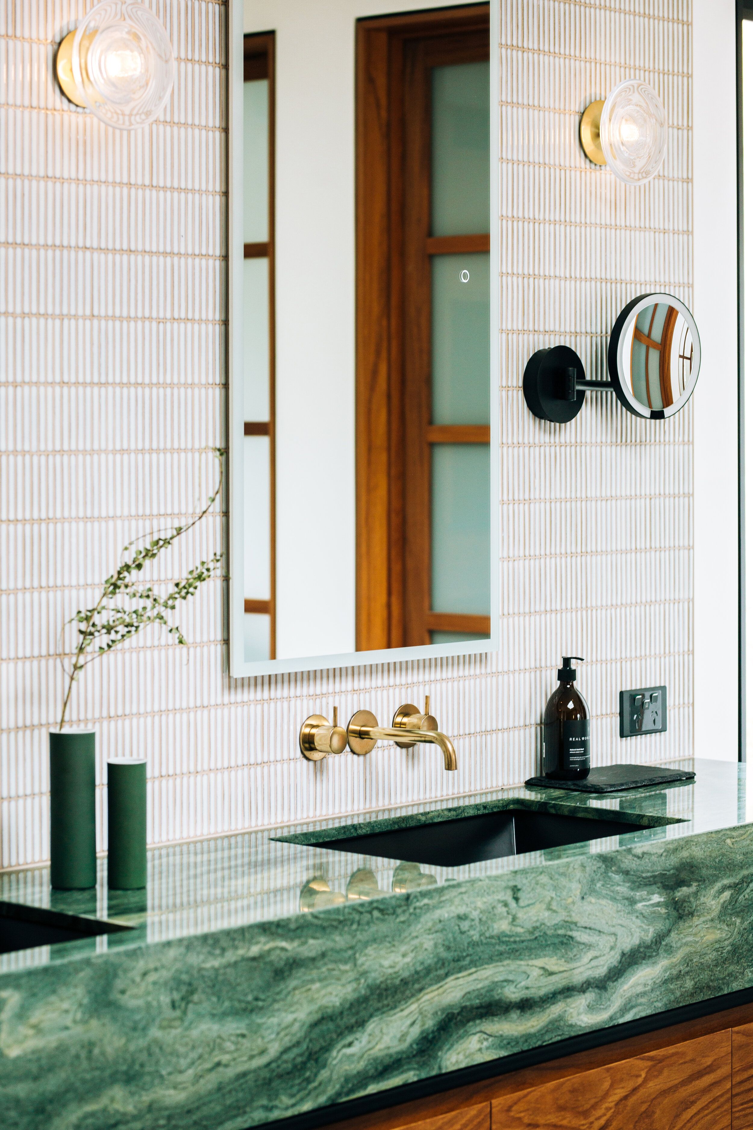 green marble sink