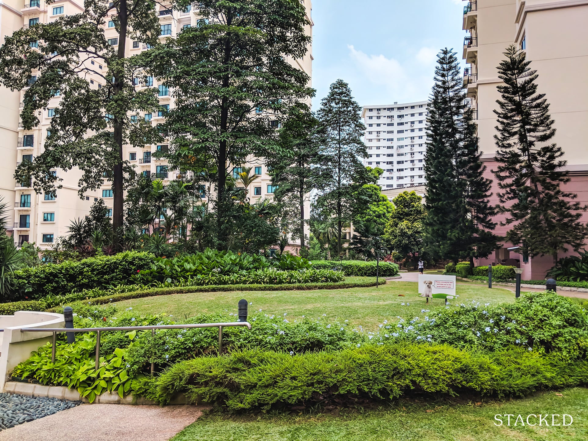 The Anchorage Condo greenery