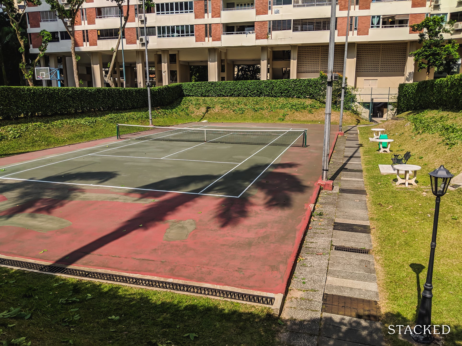 Pandan Valley tennis court 