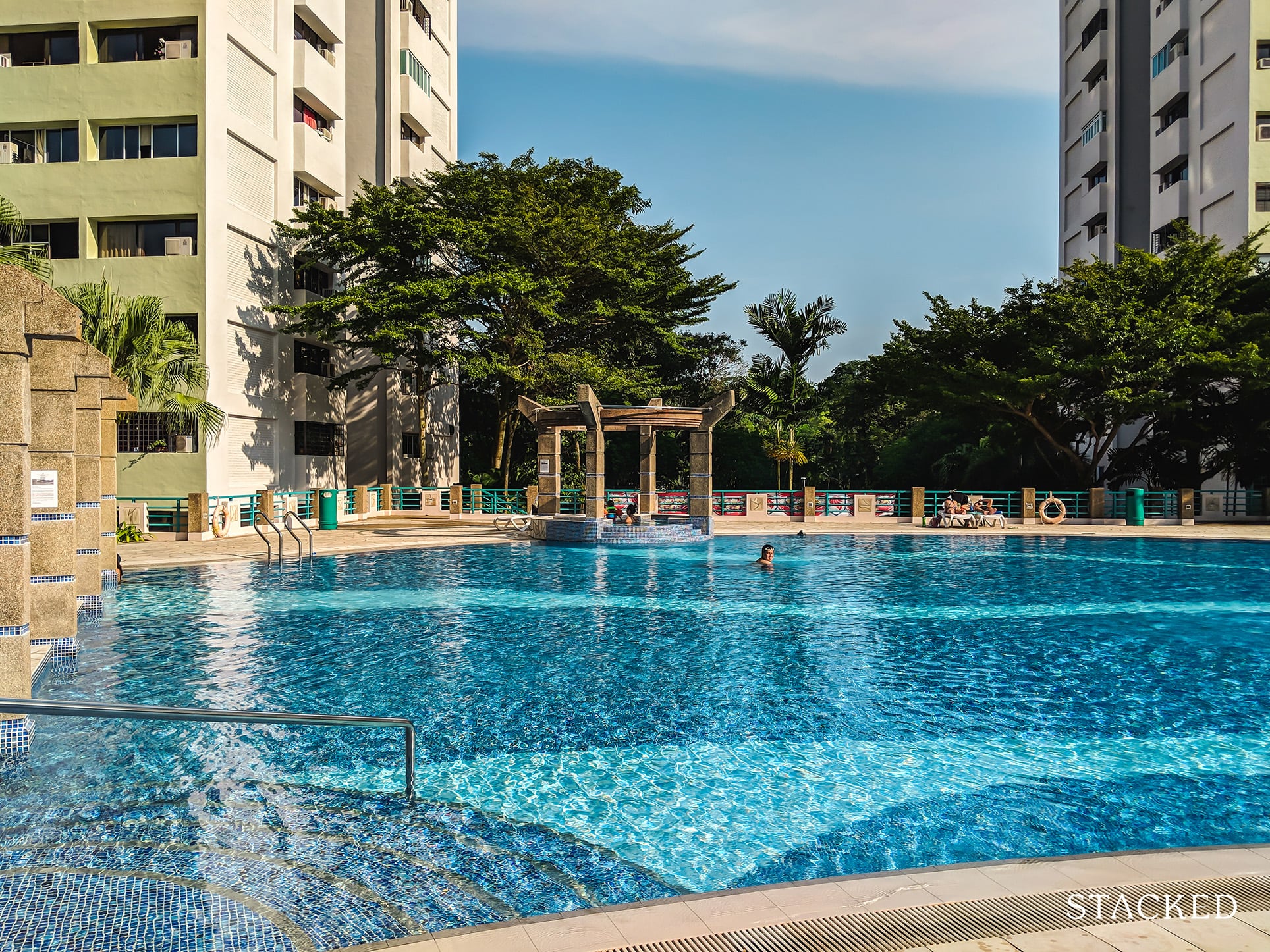 Pine Grove Condo swimming pool 